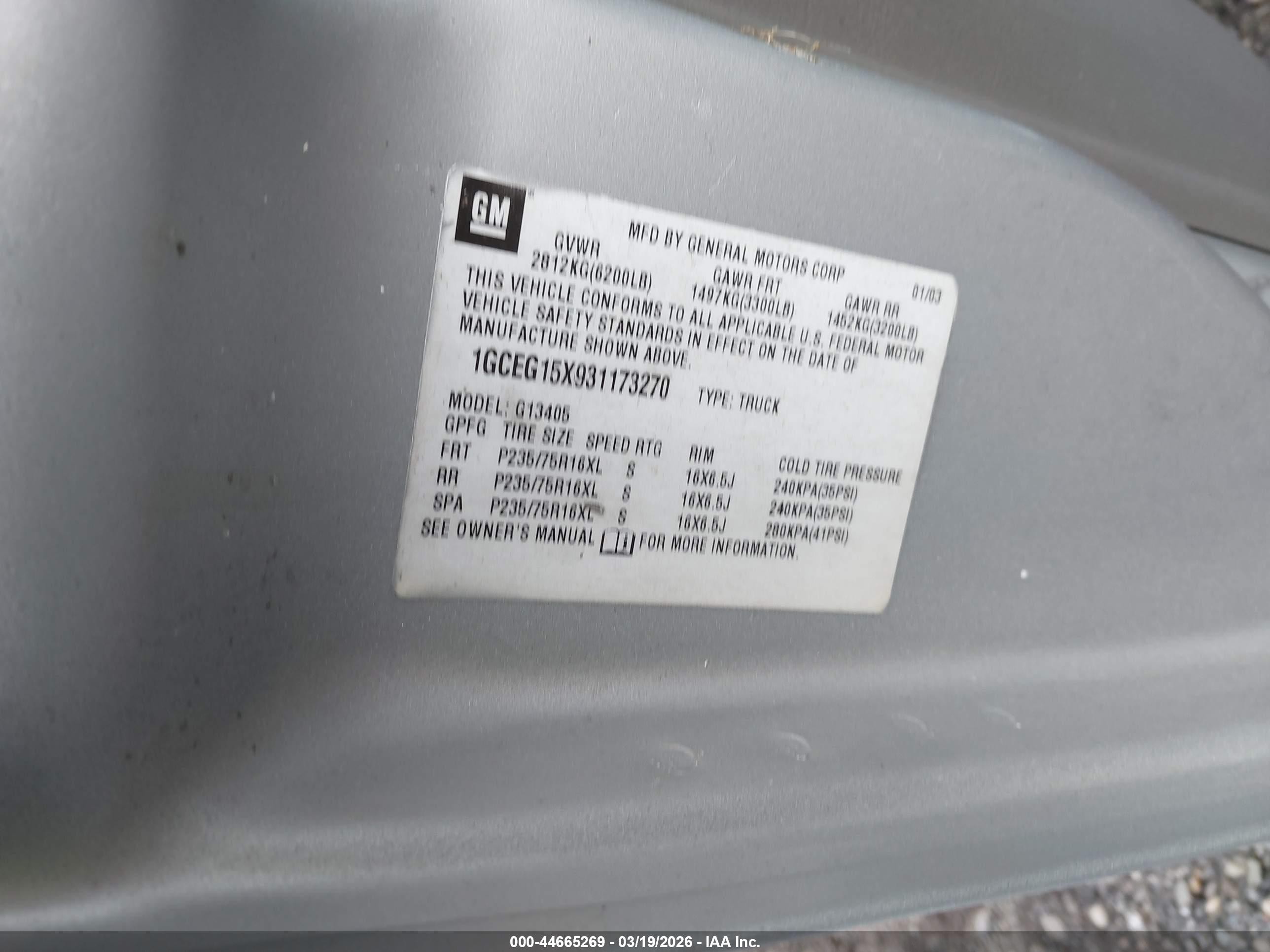 2003 Chevrolet Express   Gray vin: 1GCEG15X931173270