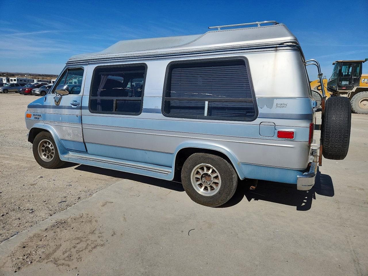 1986 Chevrolet Van G20 Two Tone vin: 1GCEG25H6G7160218