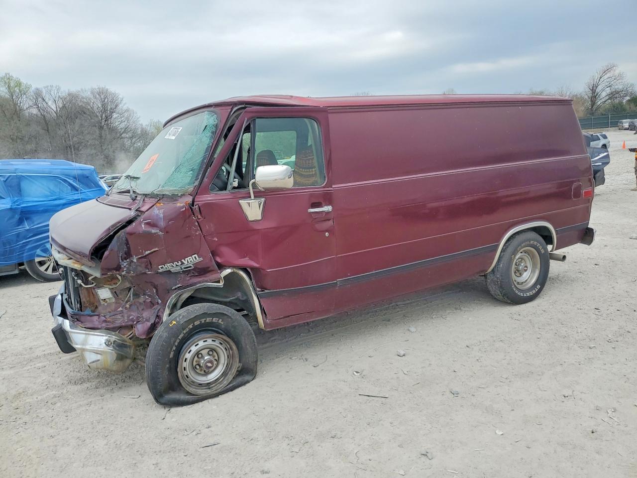 1993 Chevrolet G20 Maroon vin: 1GCEG25K3PF350169