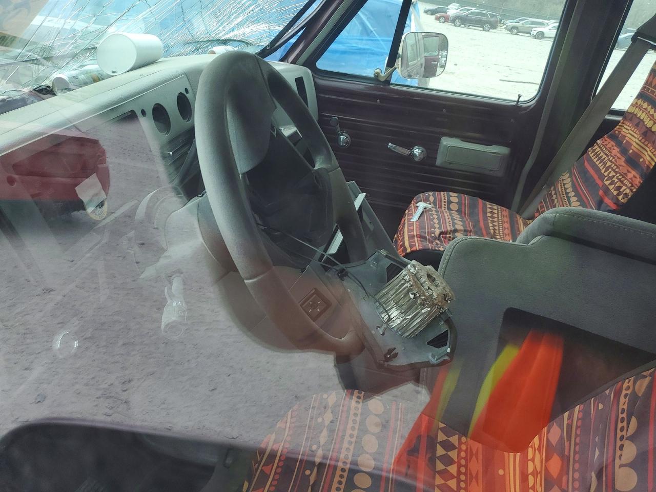 1993 Chevrolet G20 Maroon vin: 1GCEG25K3PF350169