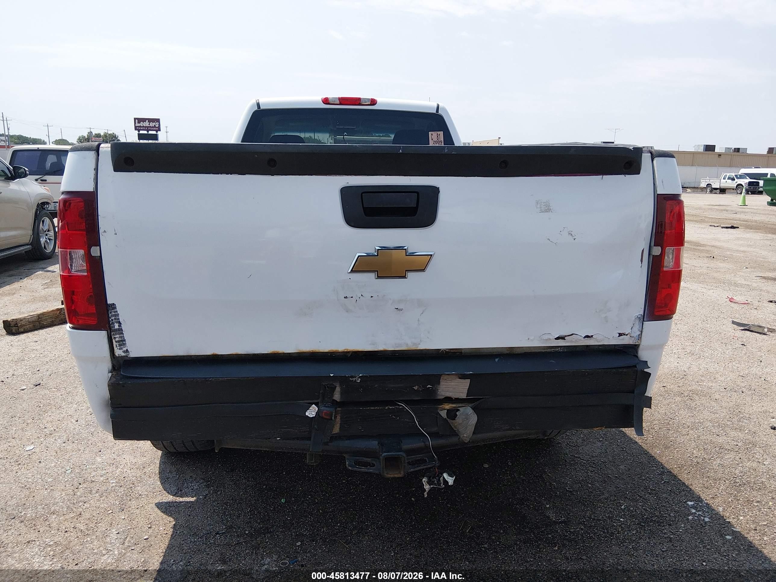 2009 Chevrolet Silverado 1500 Work Truck White vin: 1GCEK14059Z100961