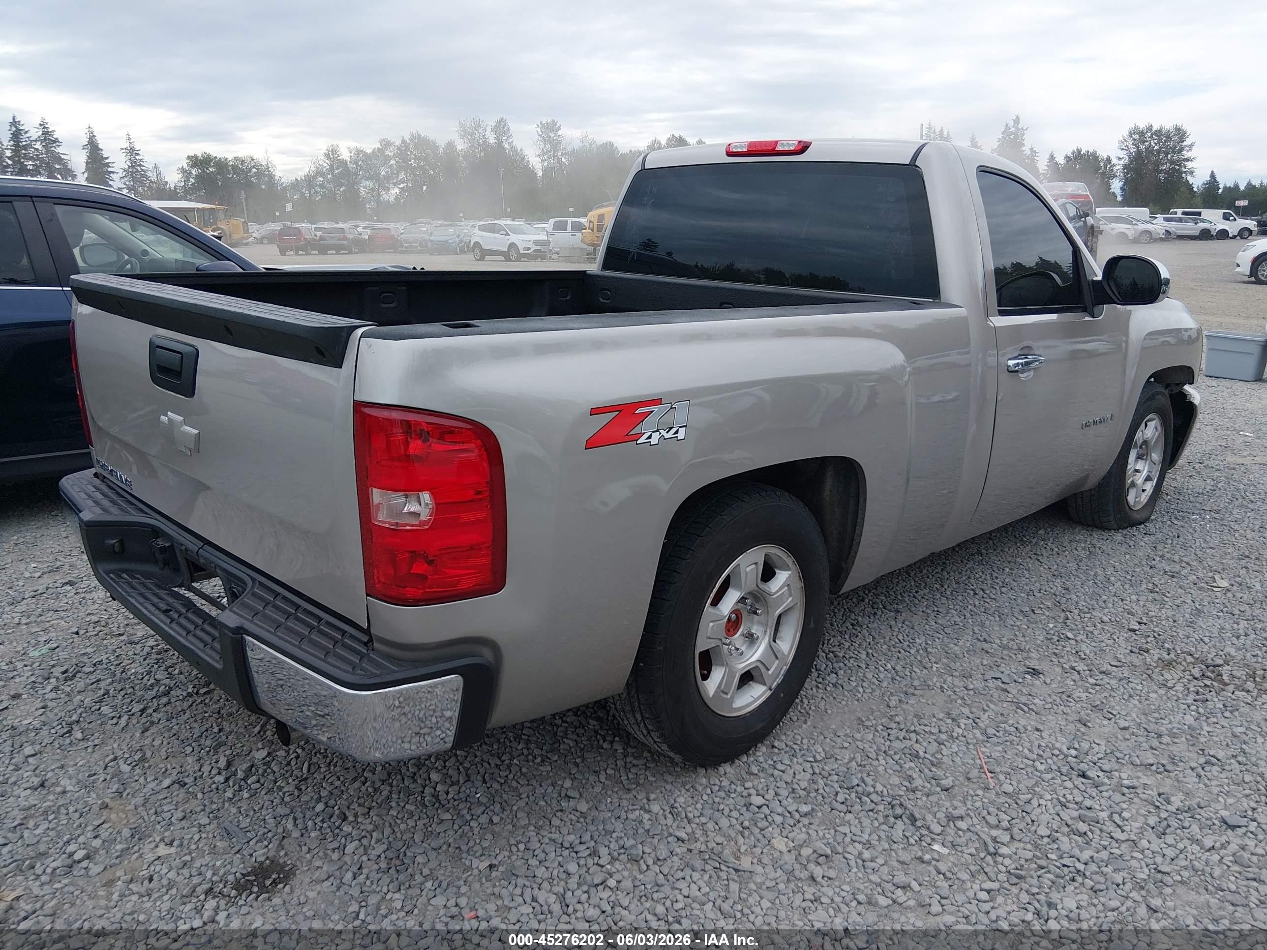 2007 Chevrolet Silverado 1500 Work Truck Tan vin: 1GCEK140X7Z582419