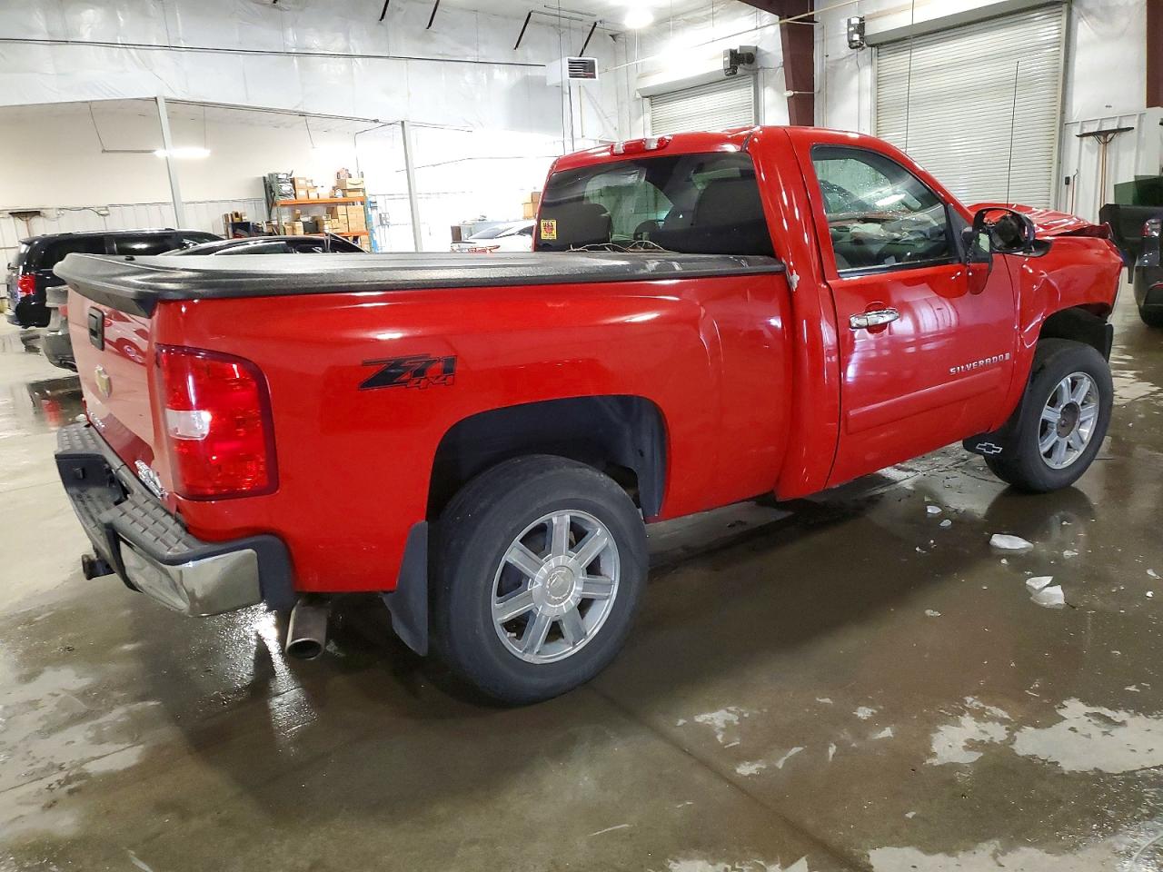 2007 Chevrolet 1500 Red vin: 1GCEK140X7Z590701
