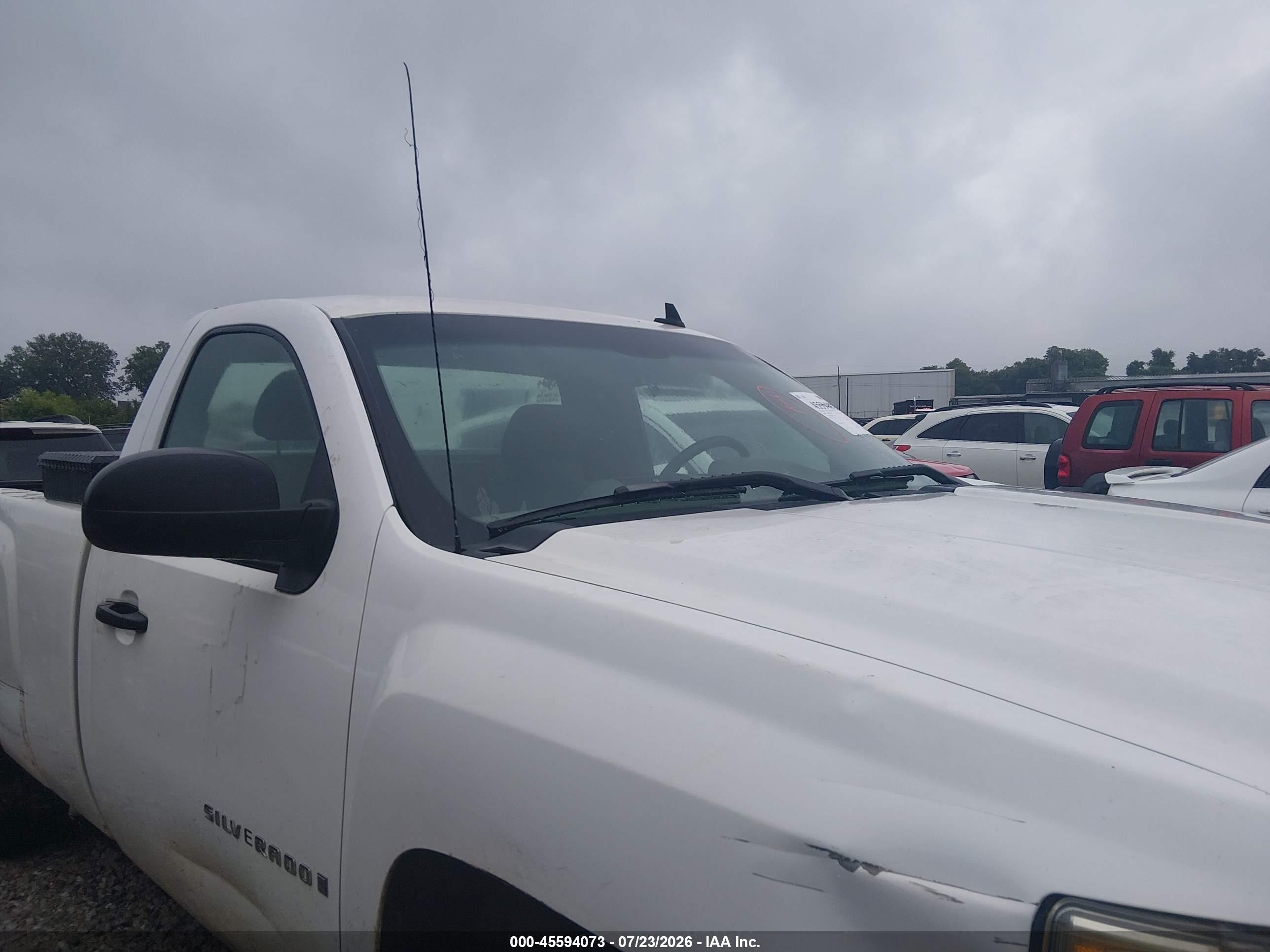 2009 Chevrolet Silverado 1500 Work Truck White vin: 1GCEK14C59Z119584
