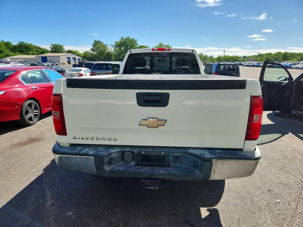 2009 Chevrolet Silverado K1500 White vin: 1GCEK14C79Z104648