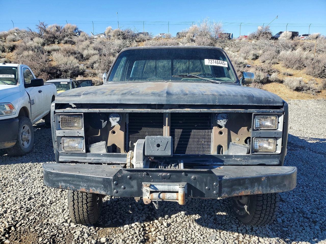 1983 Chevrolet K10 Black vin: 1GCEK14H0DJ102582