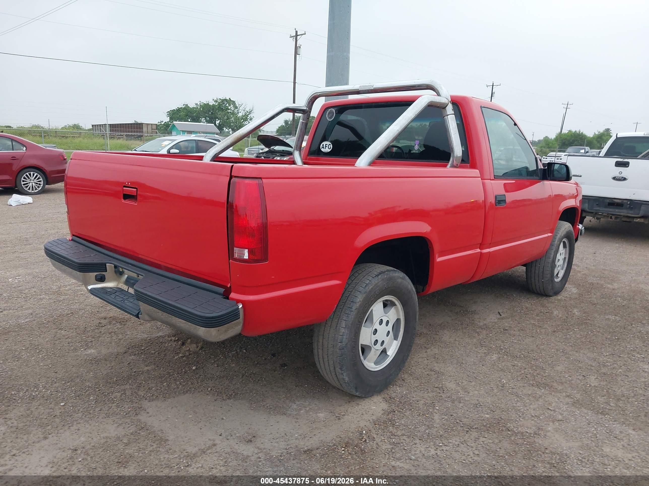 1993 Chevrolet Gmt-400 K1500 Red vin: 1GCEK14H7PZ190939
