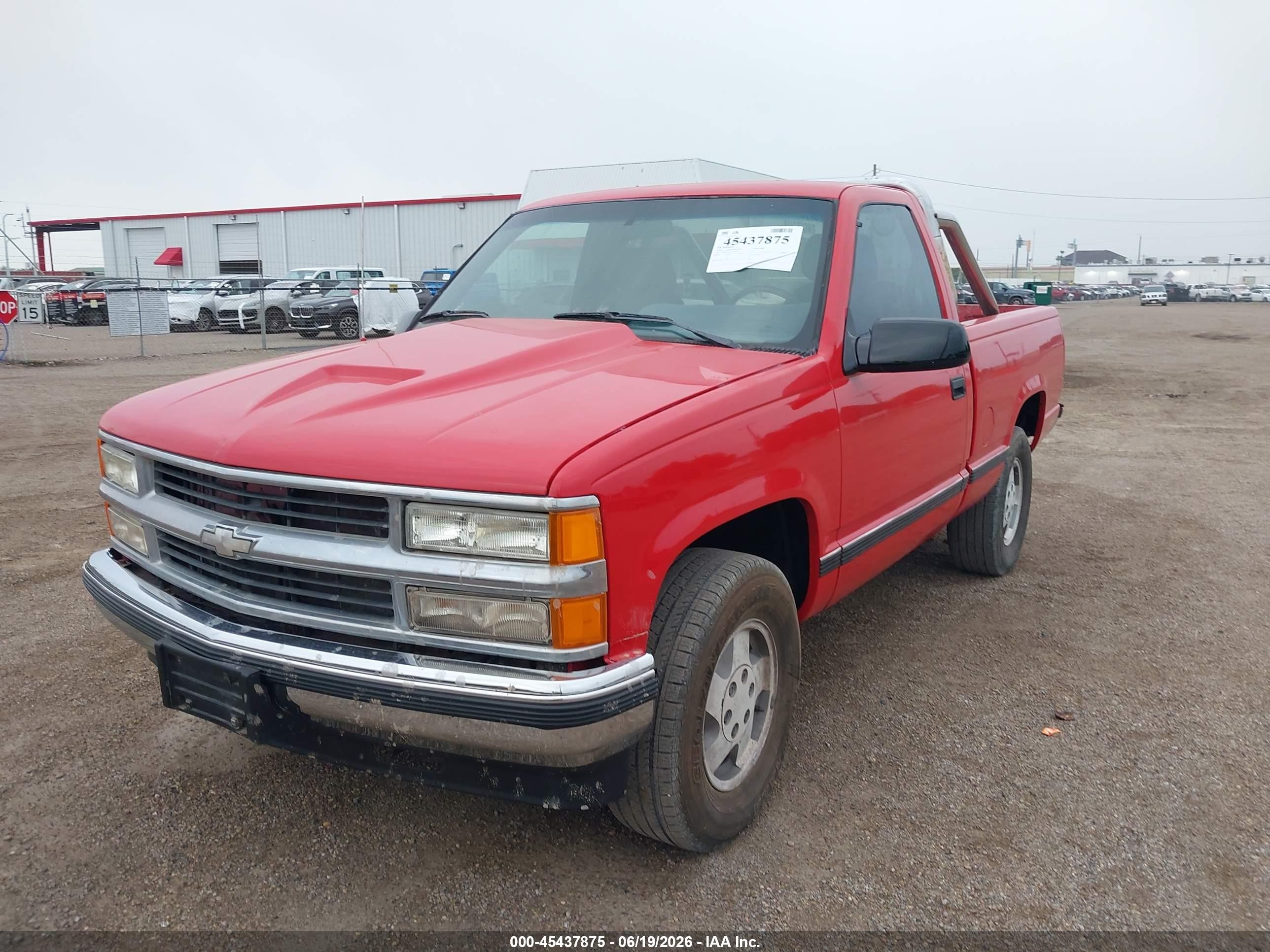 1993 Chevrolet Gmt-400 K1500 Red vin: 1GCEK14H7PZ190939