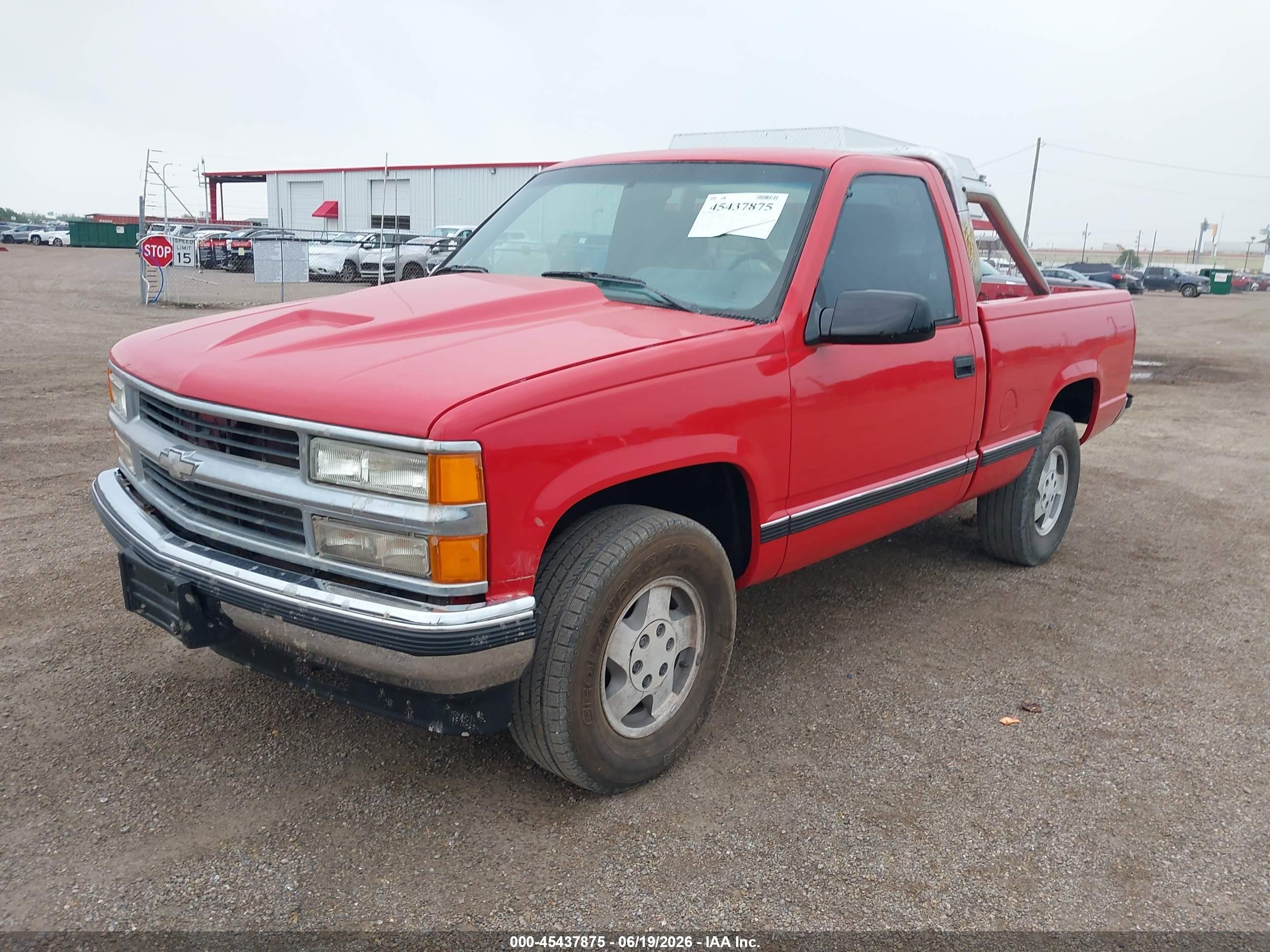 1993 Chevrolet Gmt-400 K1500 Red vin: 1GCEK14H7PZ190939