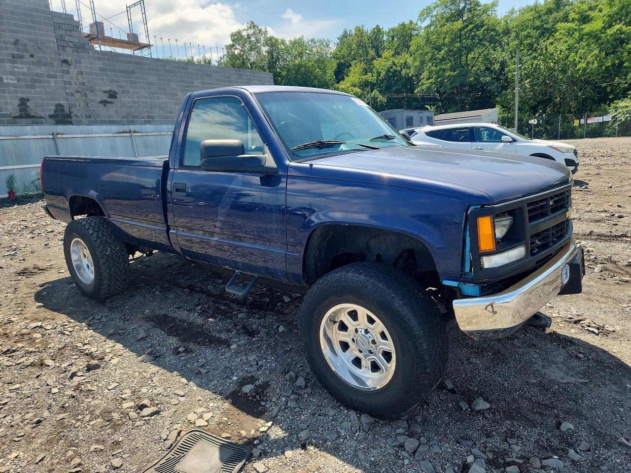 1995 Chevrolet Gmt-400 K1500 Blue vin: 1GCEK14H8SZ186195