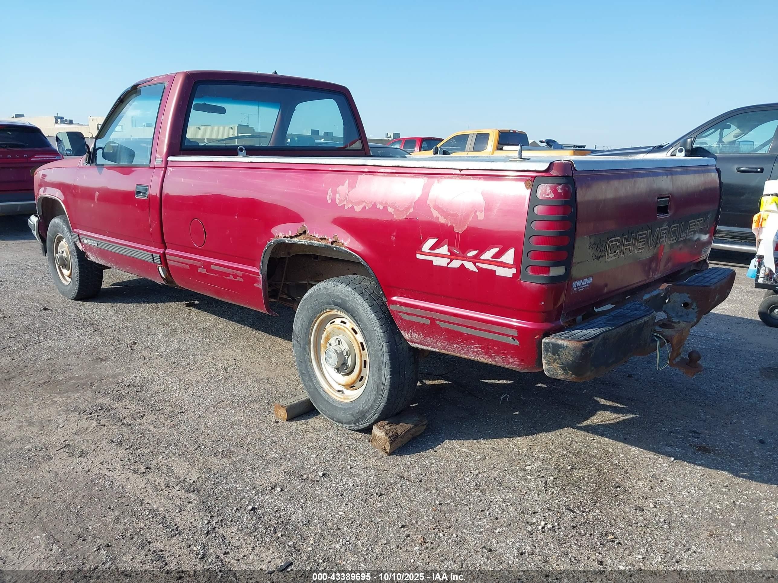 1991 Chevrolet Gmt-400 K1500 Red vin: 1GCEK14HXME160420