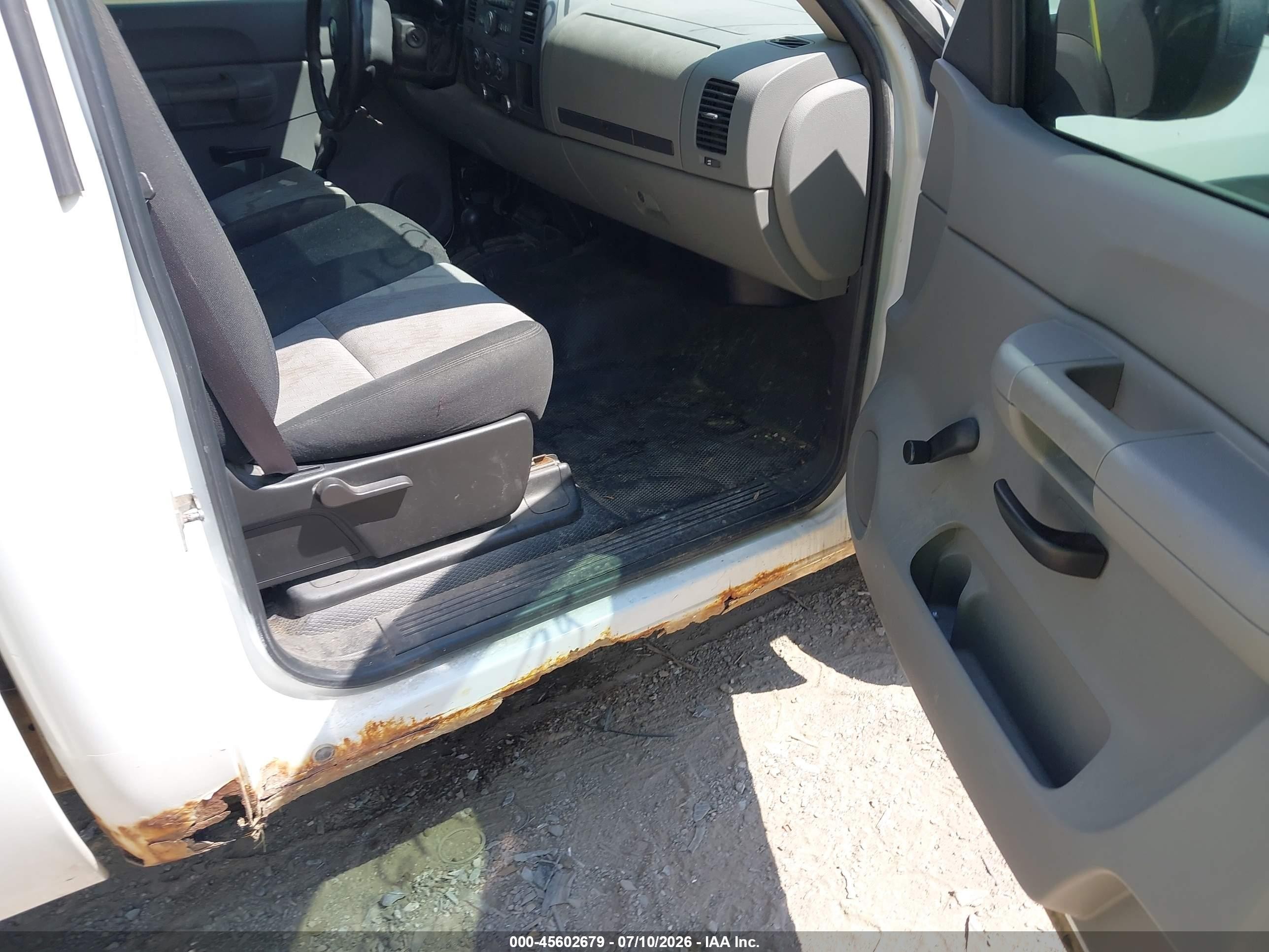 2008 Chevrolet Silverado 1500 Work Truck White vin: 1GCEK14J58E143758