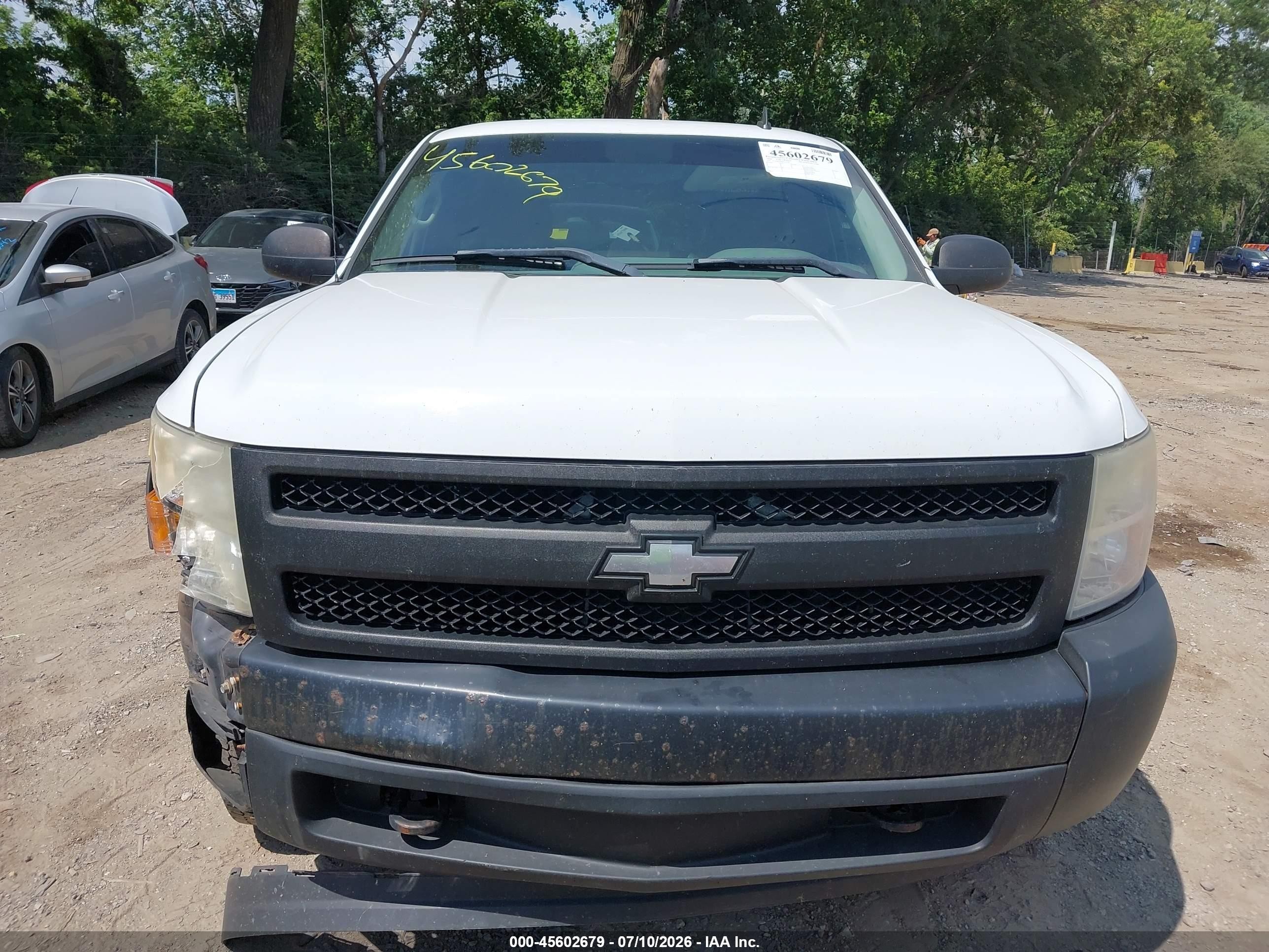 2008 Chevrolet Silverado 1500 Work Truck White vin: 1GCEK14J58E143758