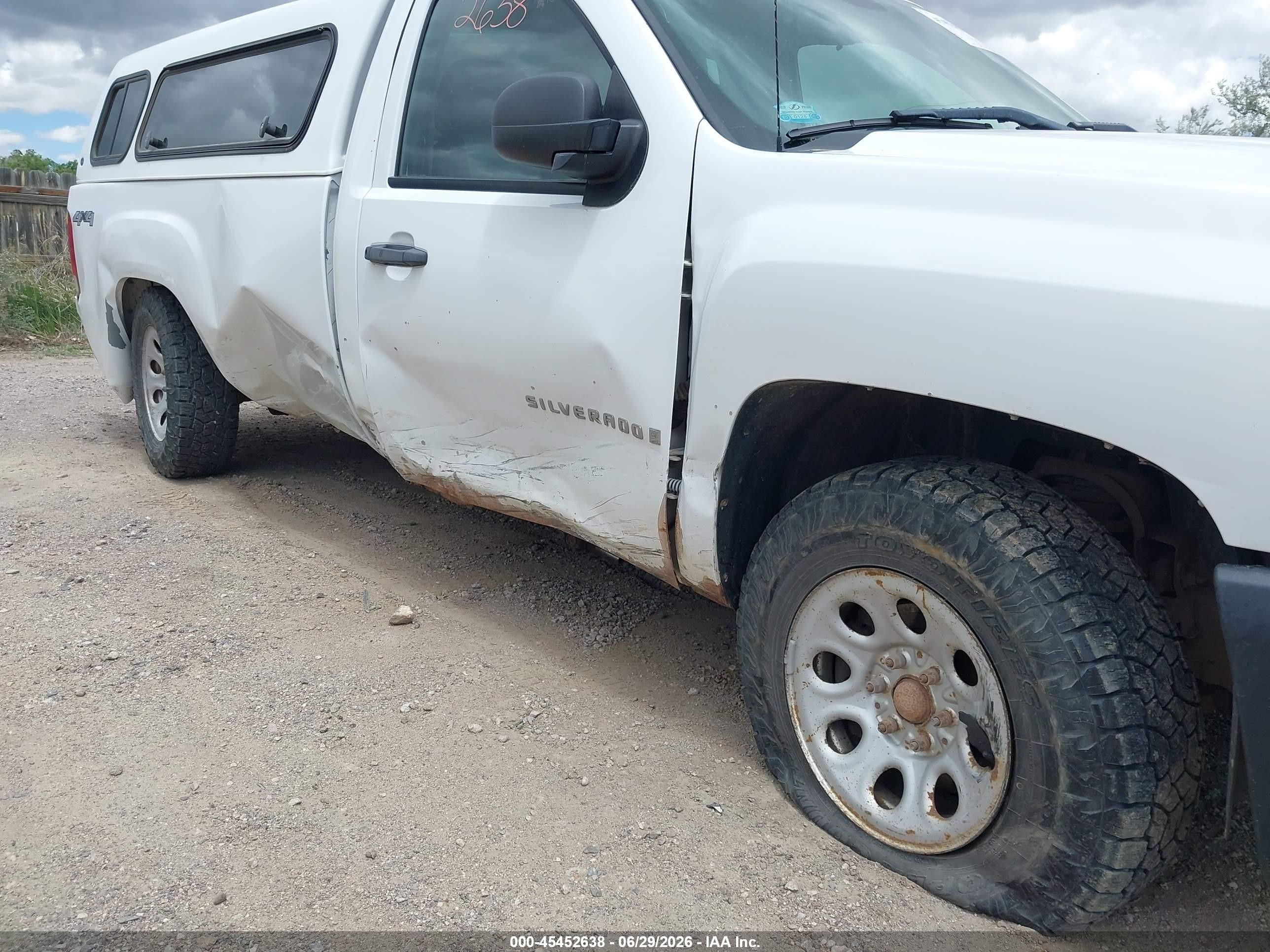2008 Chevrolet Silverado 1500 Work Truck White vin: 1GCEK14J68Z324182