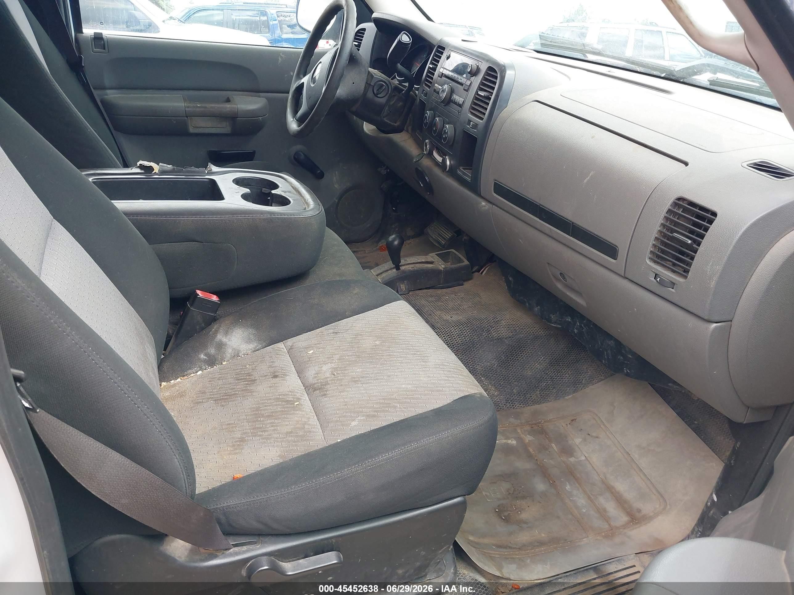 2008 Chevrolet Silverado 1500 Work Truck White vin: 1GCEK14J68Z324182