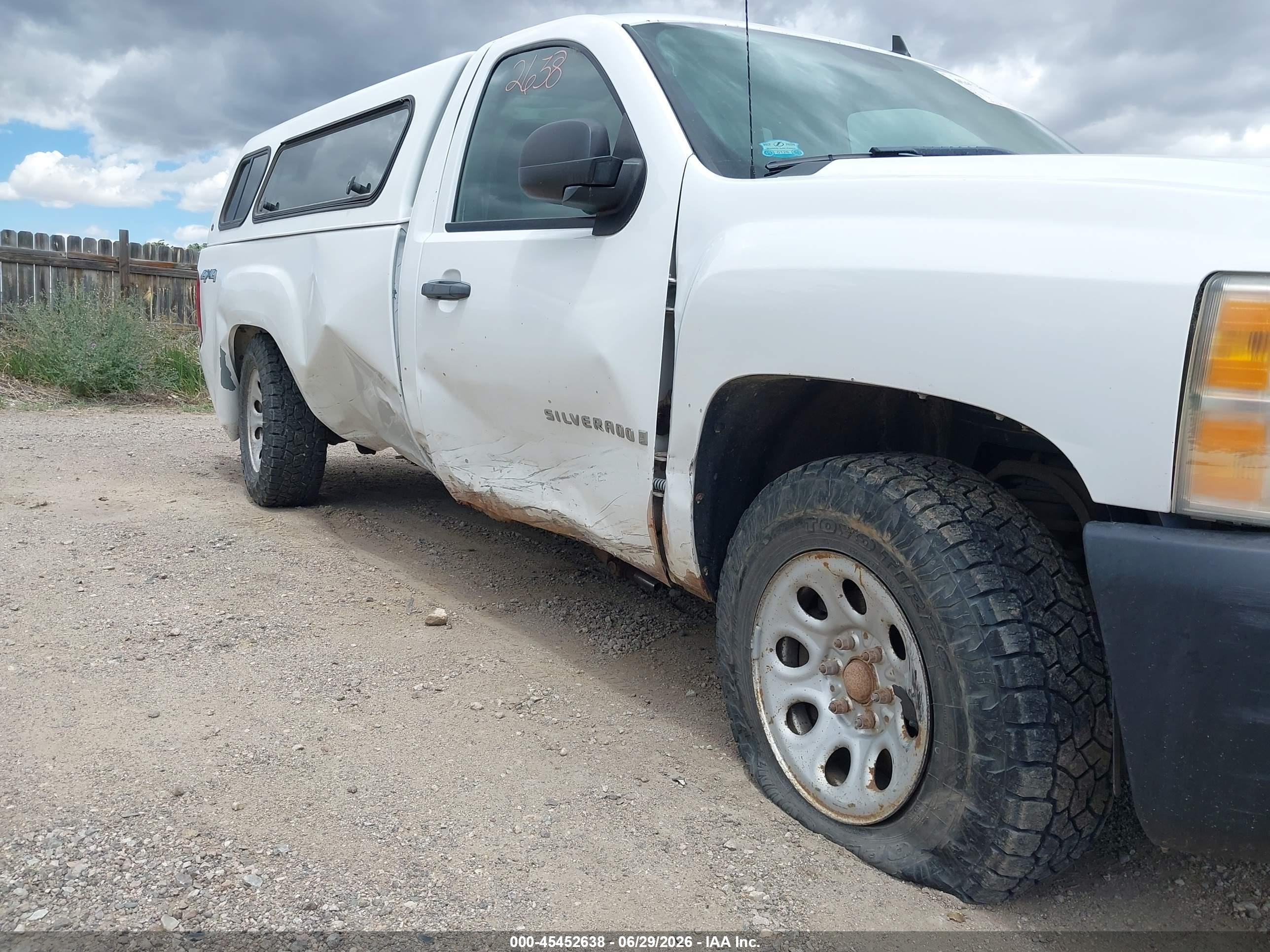 2008 Chevrolet Silverado 1500 Work Truck White vin: 1GCEK14J68Z324182