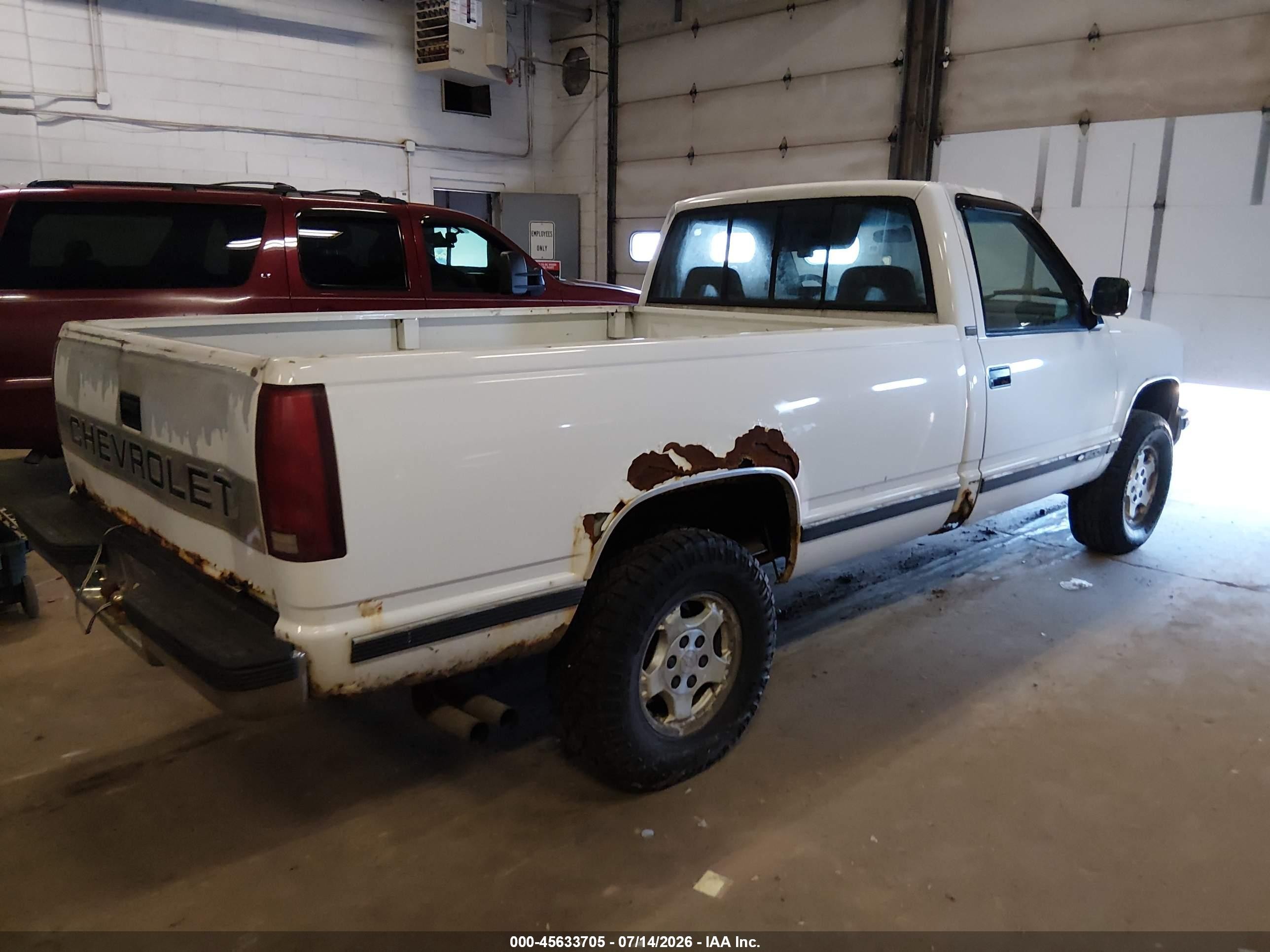 1992 Chevrolet Gmt-400 K1500 White vin: 1GCEK14K0NE129383