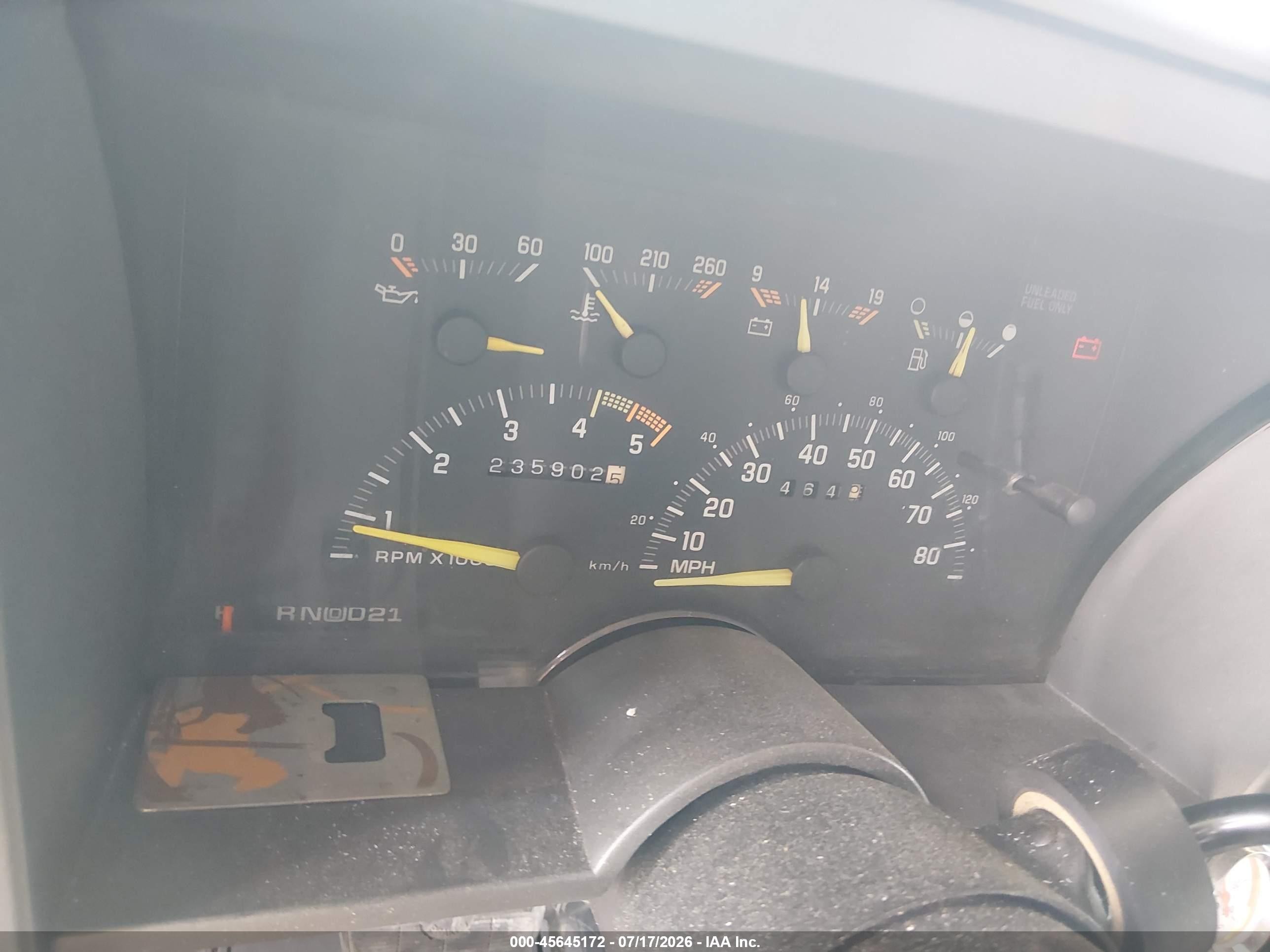 1993 Chevrolet Gmt-400 K1500 White vin: 1GCEK14K4PZ160423
