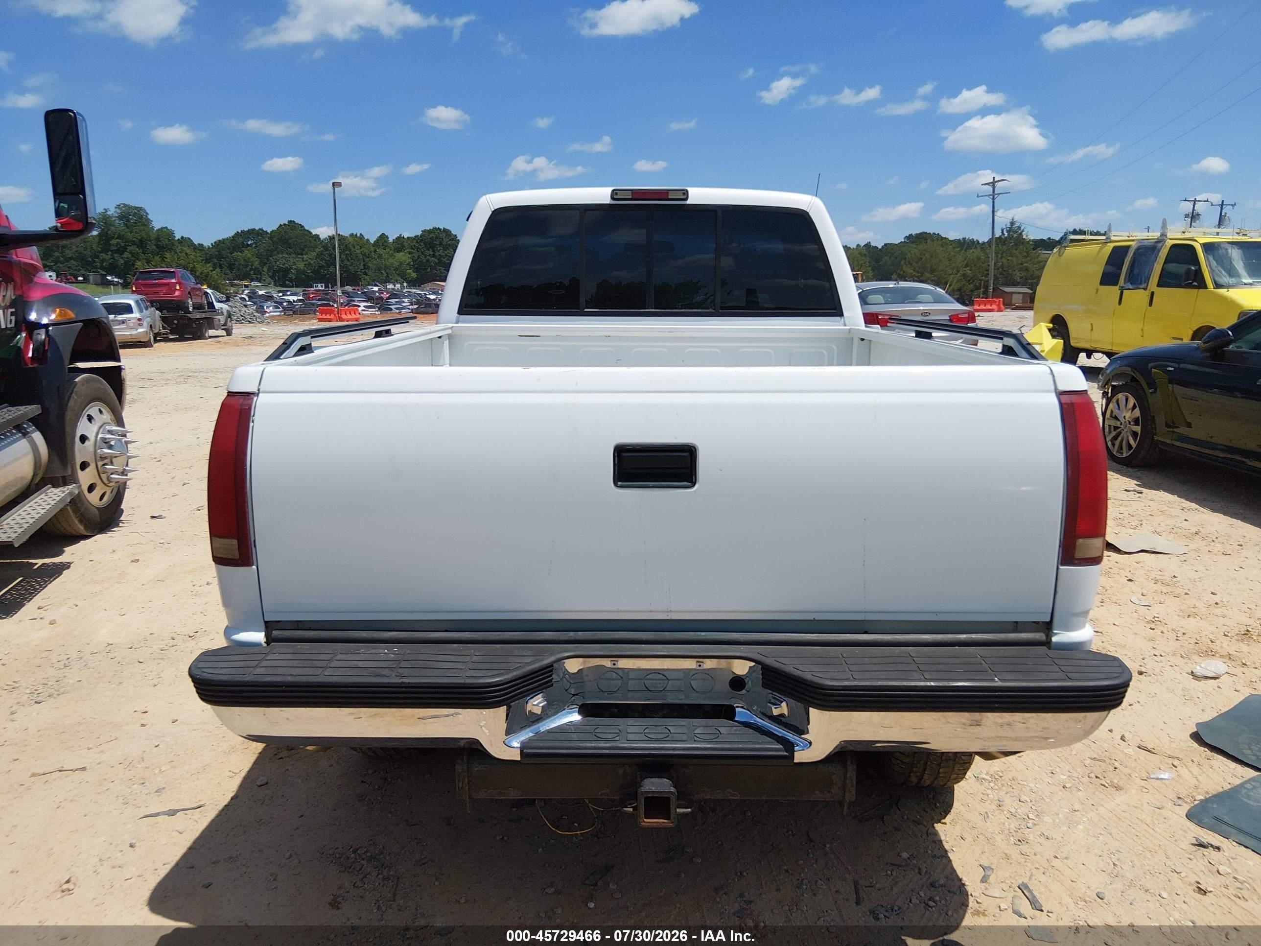 1994 Chevrolet Gmt-400 K1500 White vin: 1GCEK14K4RZ128980