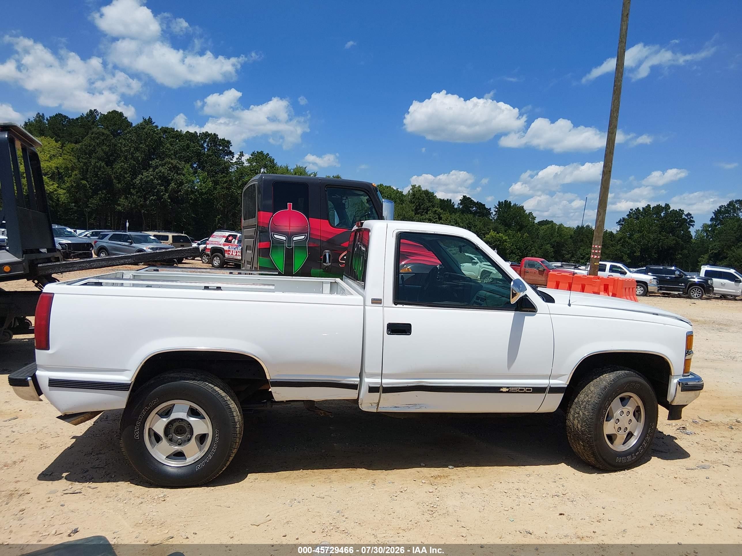 1994 Chevrolet Gmt-400 K1500 White vin: 1GCEK14K4RZ128980