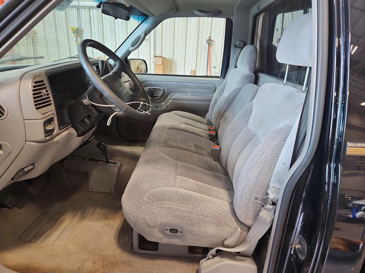 1995 Chevrolet Gmt-400 K1500 Черный vin: 1GCEK14K4SZ143596