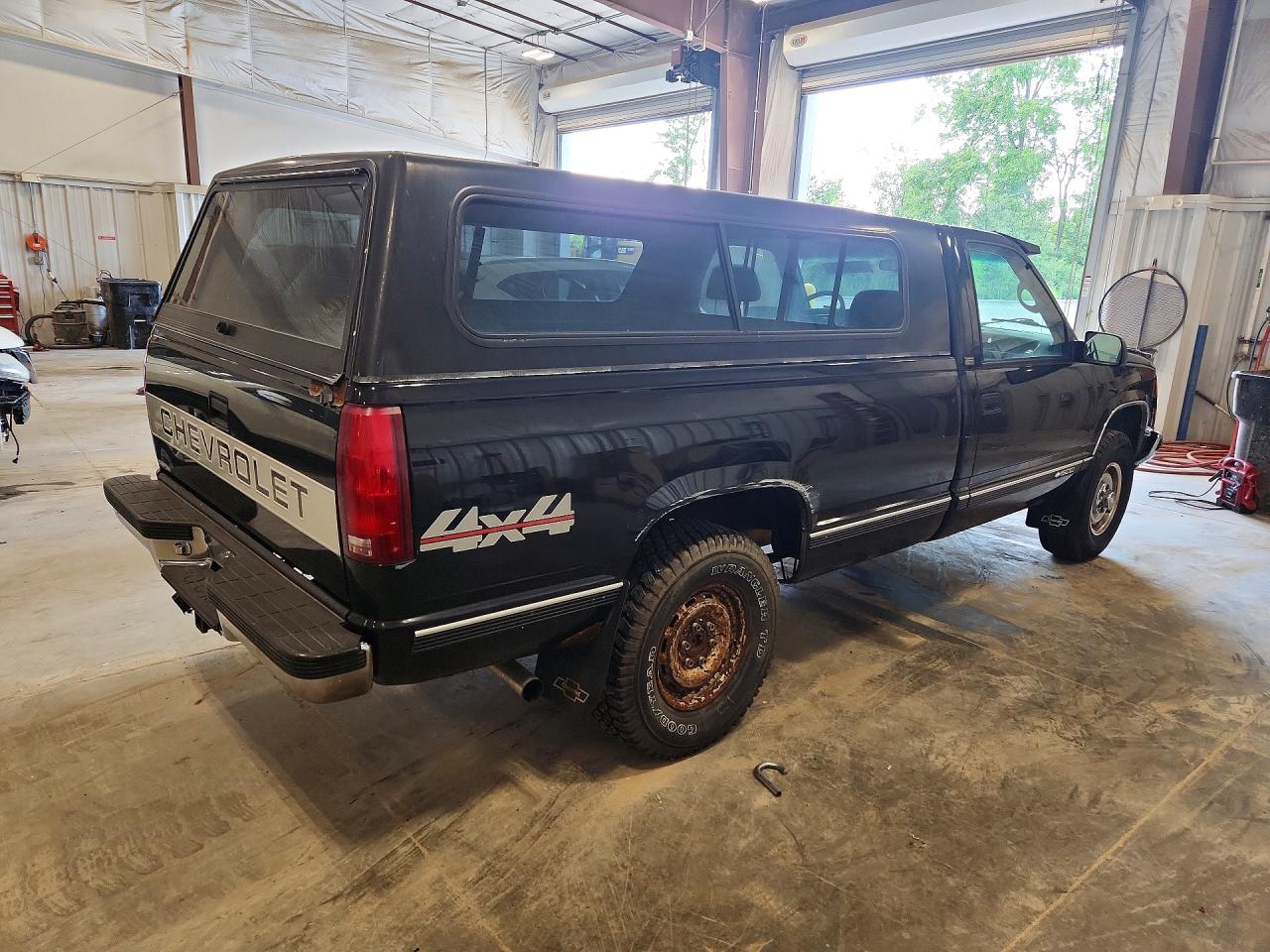 1995 Chevrolet Gmt-400 K1500 Черный vin: 1GCEK14K4SZ143596