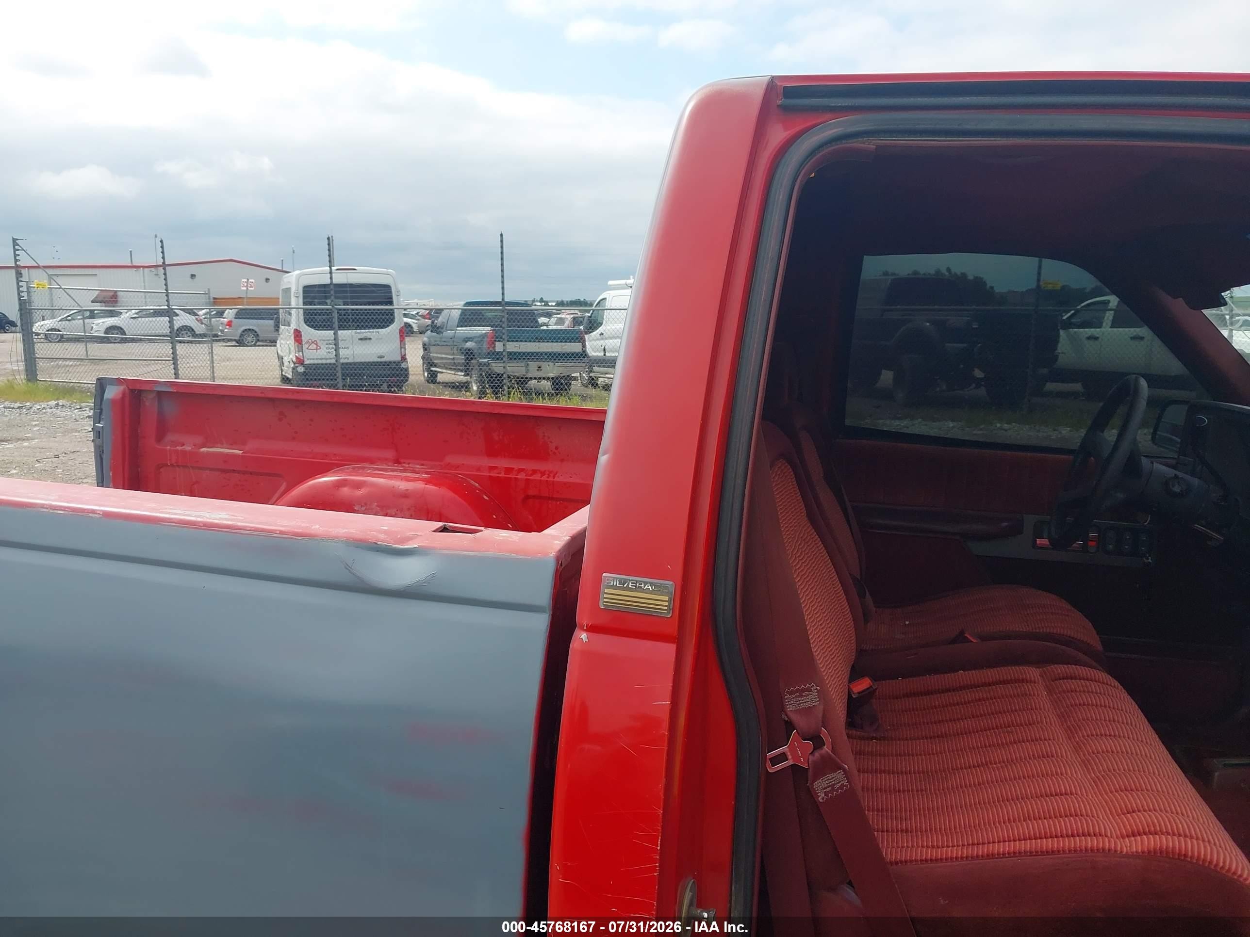 1993 Chevrolet Gmt-400 K1500 Red vin: 1GCEK14K5PZ162715