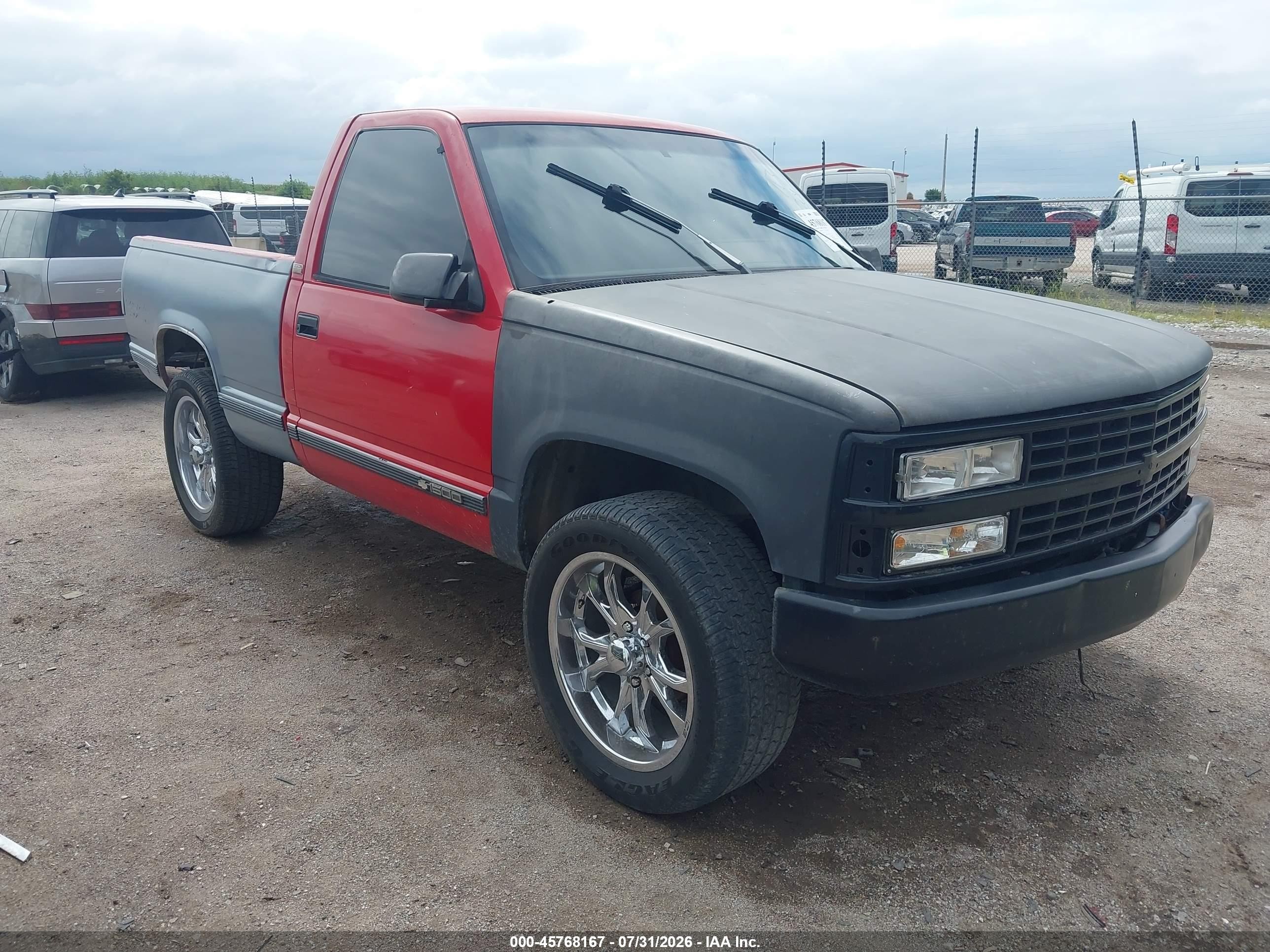 1993 Chevrolet Gmt-400 K1500 Red vin: 1GCEK14K5PZ162715
