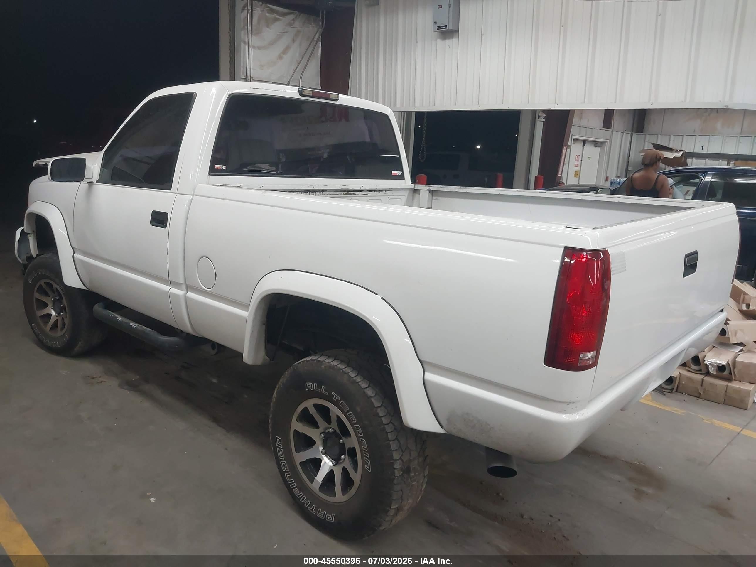 1995 Chevrolet Gmt-400 K1500 White vin: 1GCEK14K5SZ268980