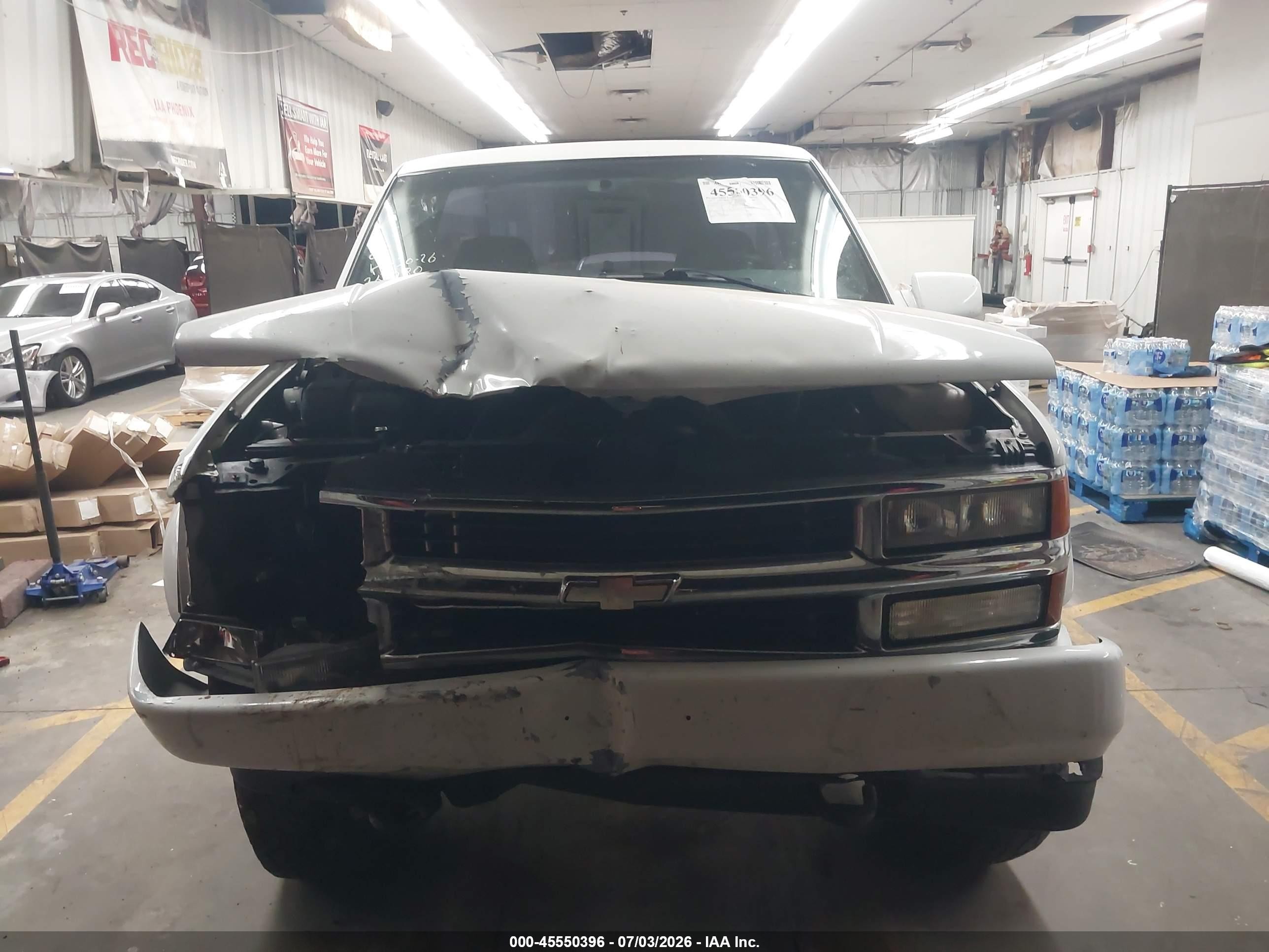 1995 Chevrolet Gmt-400 K1500 White vin: 1GCEK14K5SZ268980