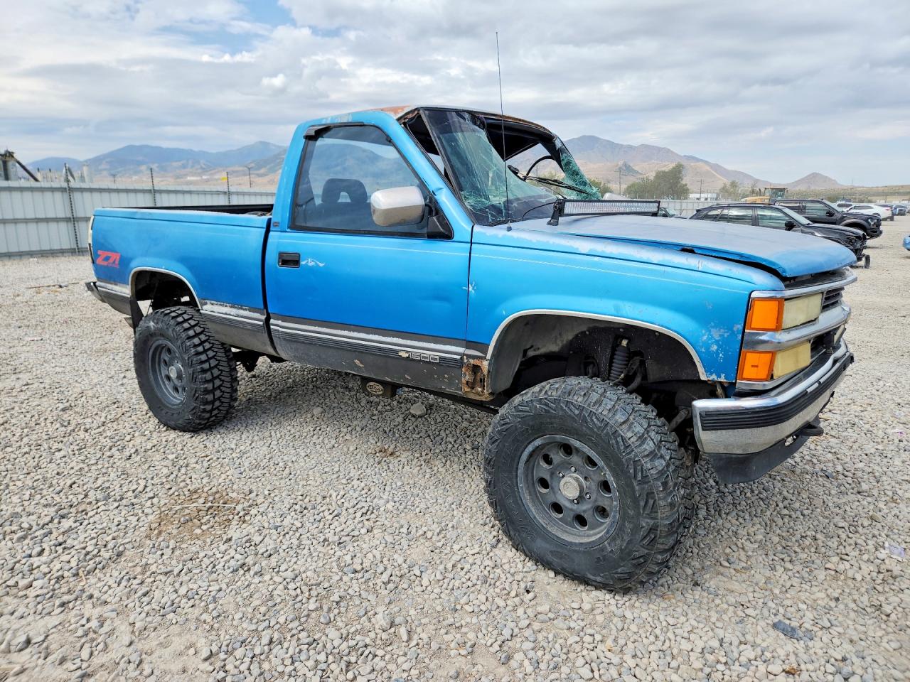 1992 Chevrolet Gmt-400 K1500 Blue vin: 1GCEK14K7NZ219087