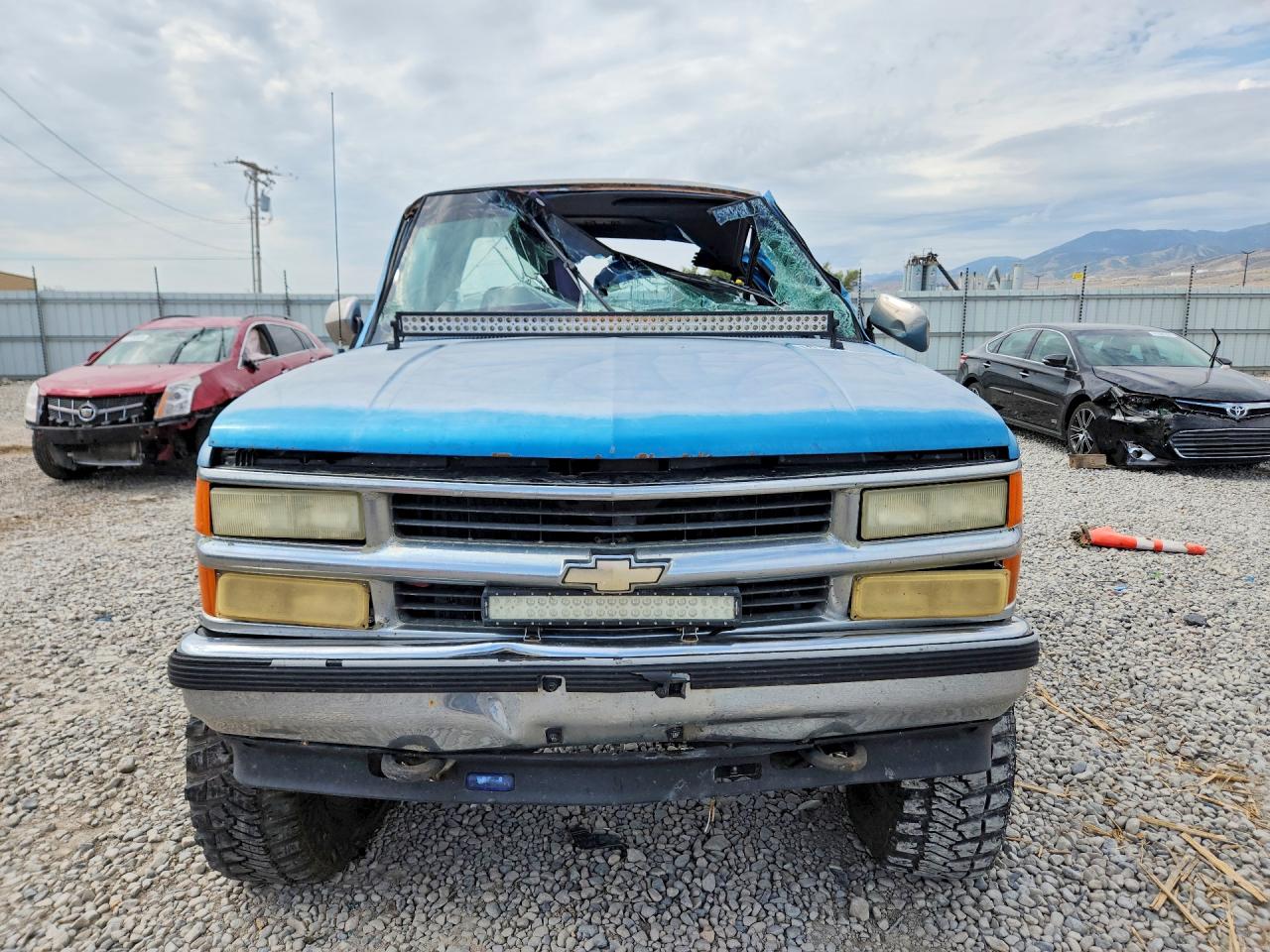 1992 Chevrolet Gmt-400 K1500 Blue vin: 1GCEK14K7NZ219087