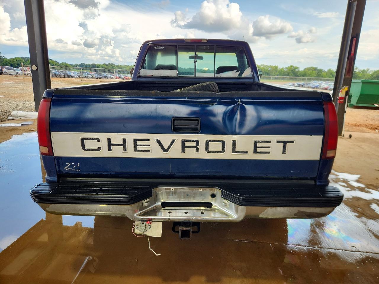 1994 Chevrolet Gmt-400 K1500 Blue vin: 1GCEK14K7RZ205647