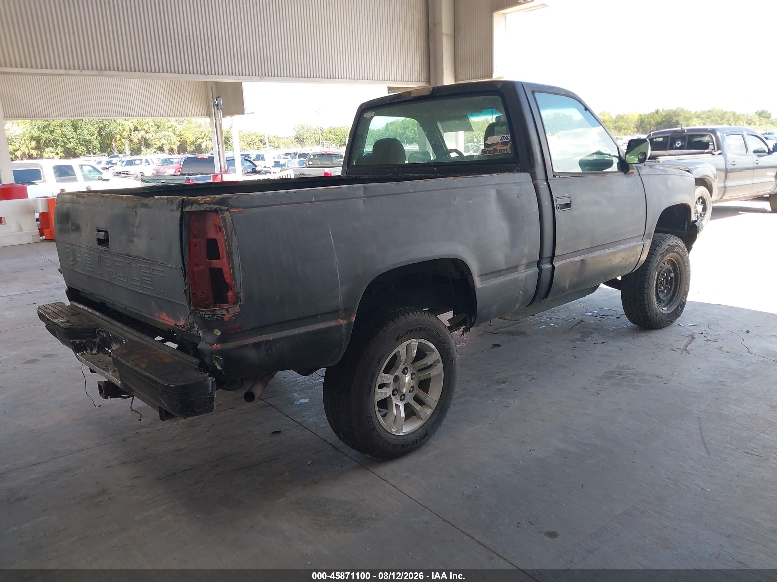 1993 Chevrolet Gmt-400 K1500 Black vin: 1GCEK14K8PZ167522