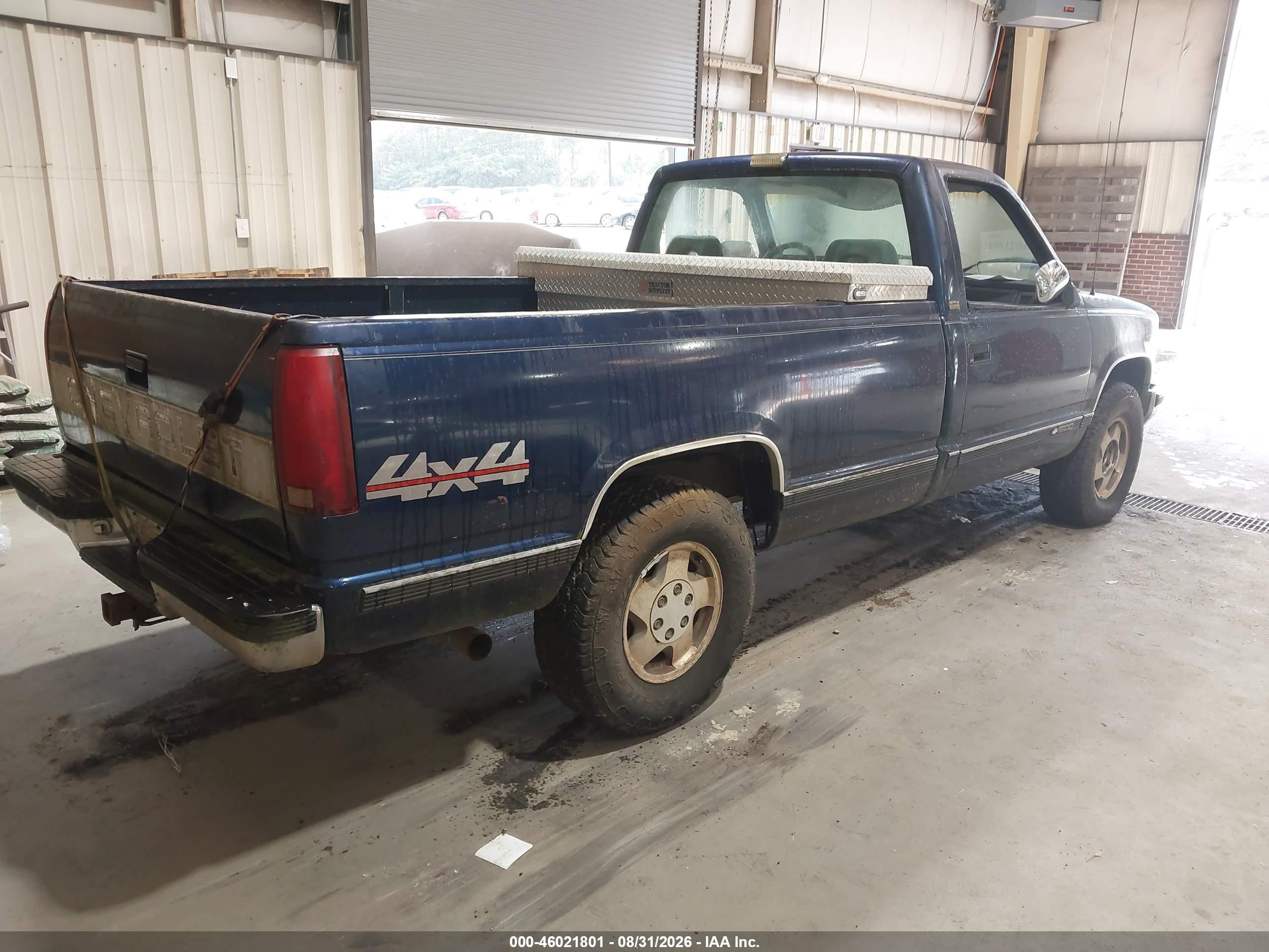 1993 Chevrolet Gmt-400 K1500 Blue vin: 1GCEK14K8PZ256636