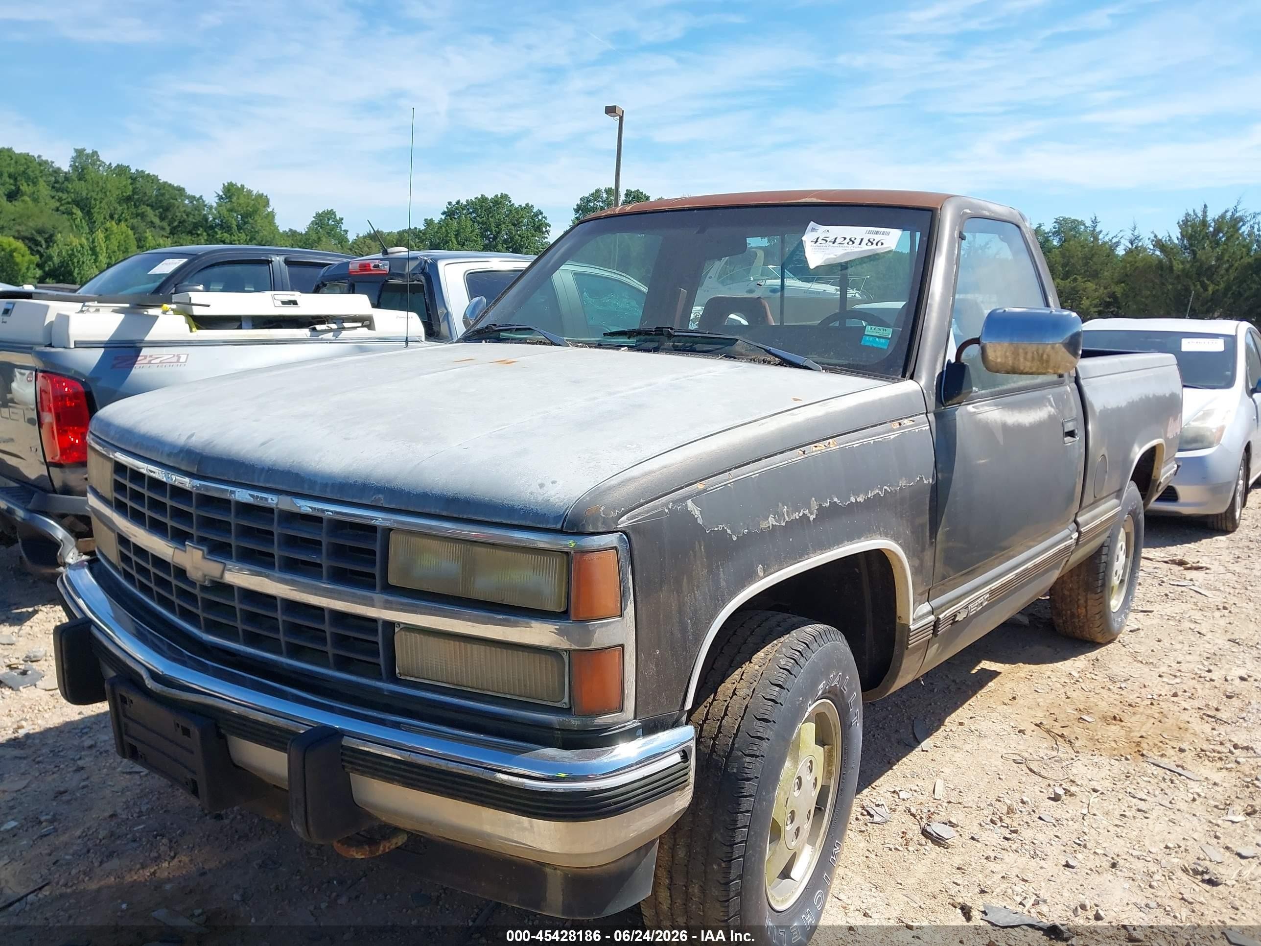1992 Chevrolet Gmt-400 K1500 Gray vin: 1GCEK14K9NZ126863
