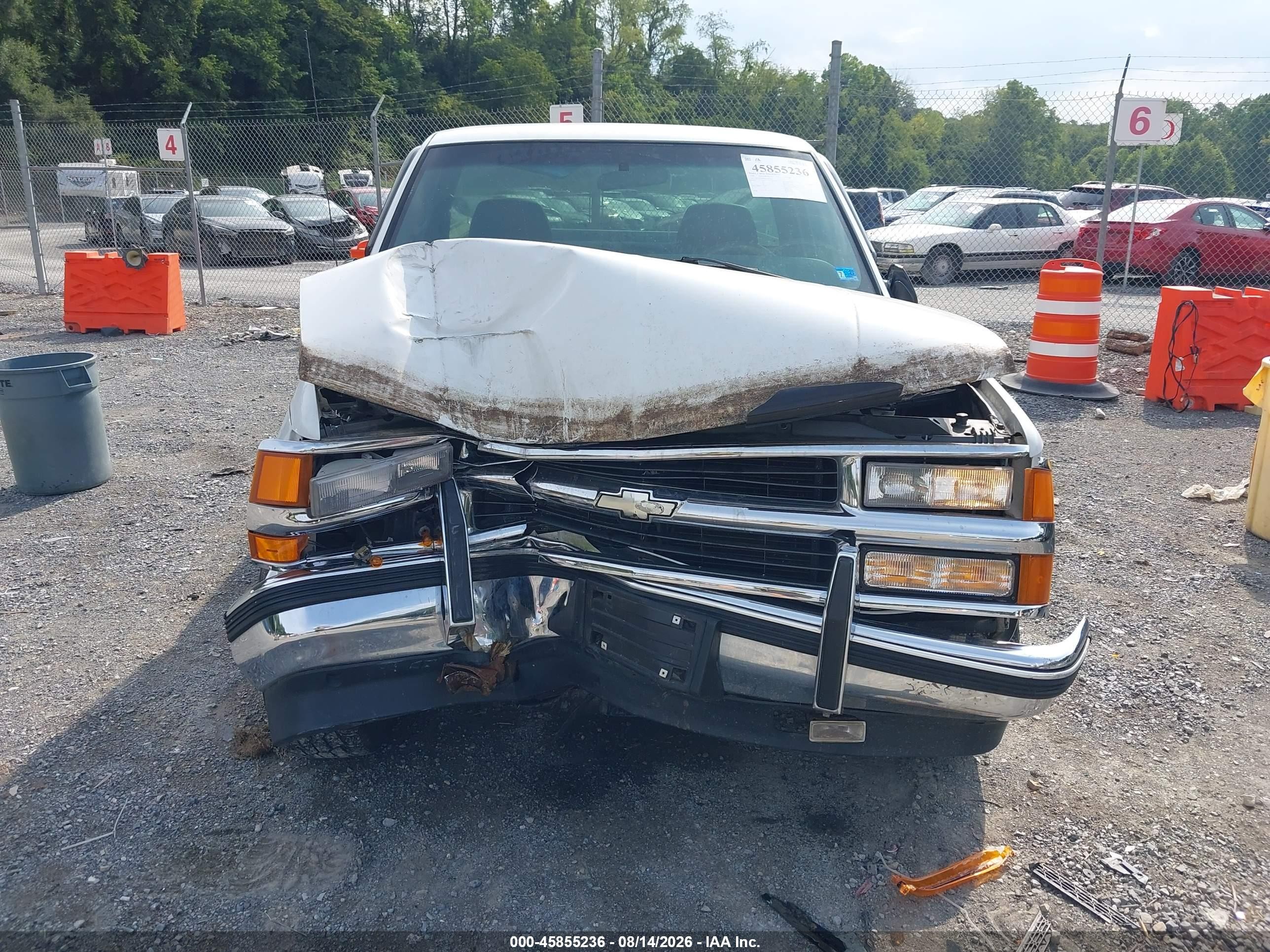 1997 Chevrolet K1500 Fleetside White vin: 1GCEK14M0VZ220731