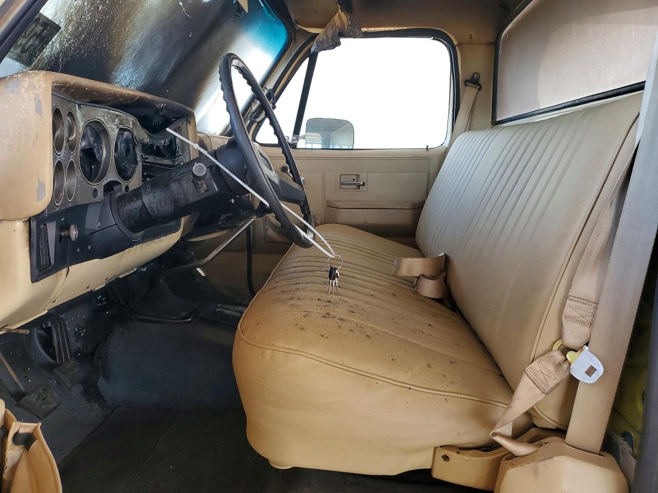1985 Chevrolet K10 Beige vin: 1GCEK14N4FS159614