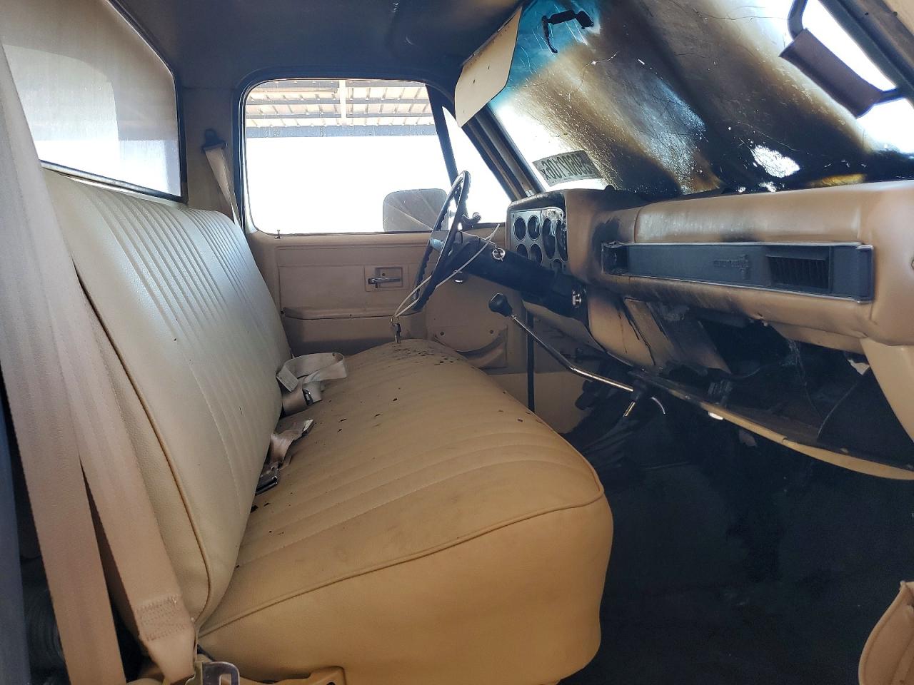 1985 Chevrolet K10 Beige vin: 1GCEK14N4FS159614