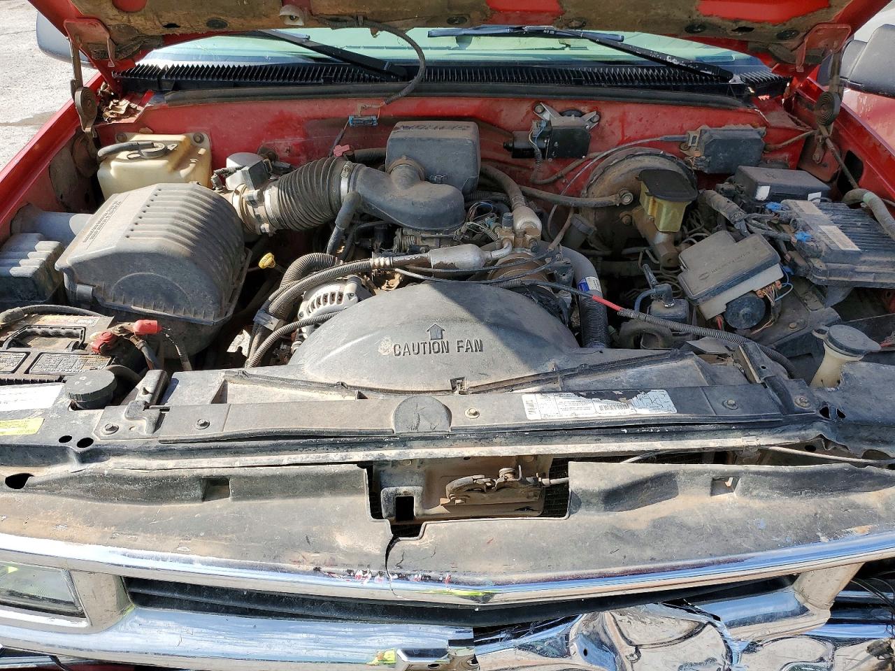 1998 Chevrolet Gmt-400 Red vin: 1GCEK14R0WZ112204
