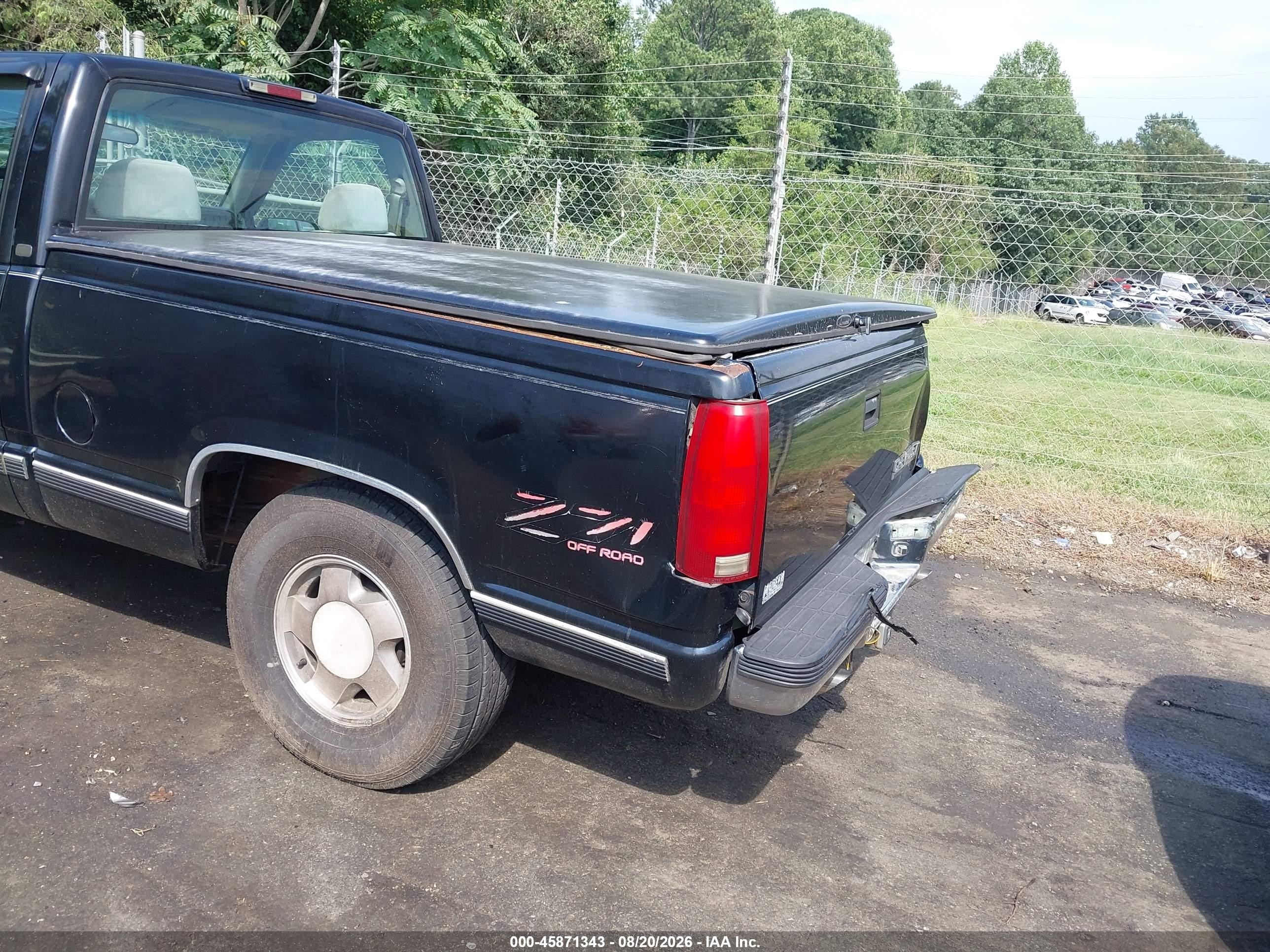 1998 Chevrolet C/k 1500 Fleetside Black vin: 1GCEK14R0WZ117368