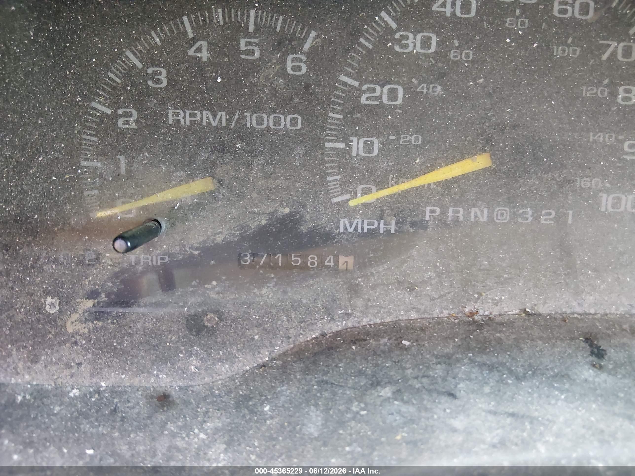 1998 Chevrolet C/k 1500 Fleetside Silver vin: 1GCEK14R5WZ267170
