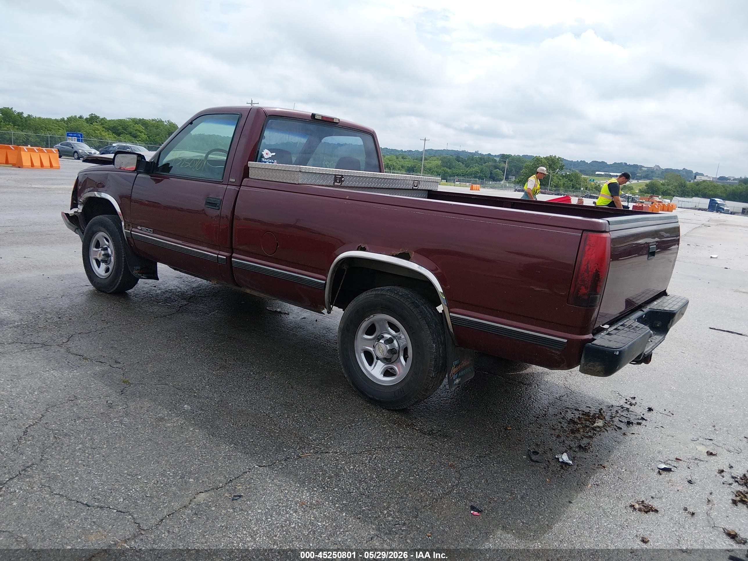 1998 Chevrolet K1500 Fleetside/sportside Red vin: 1GCEK14R8WE172321