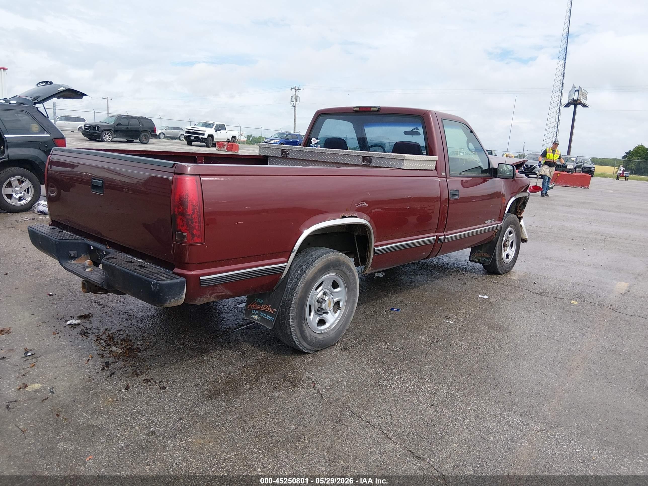 1998 Chevrolet K1500 Fleetside/sportside Red vin: 1GCEK14R8WE172321