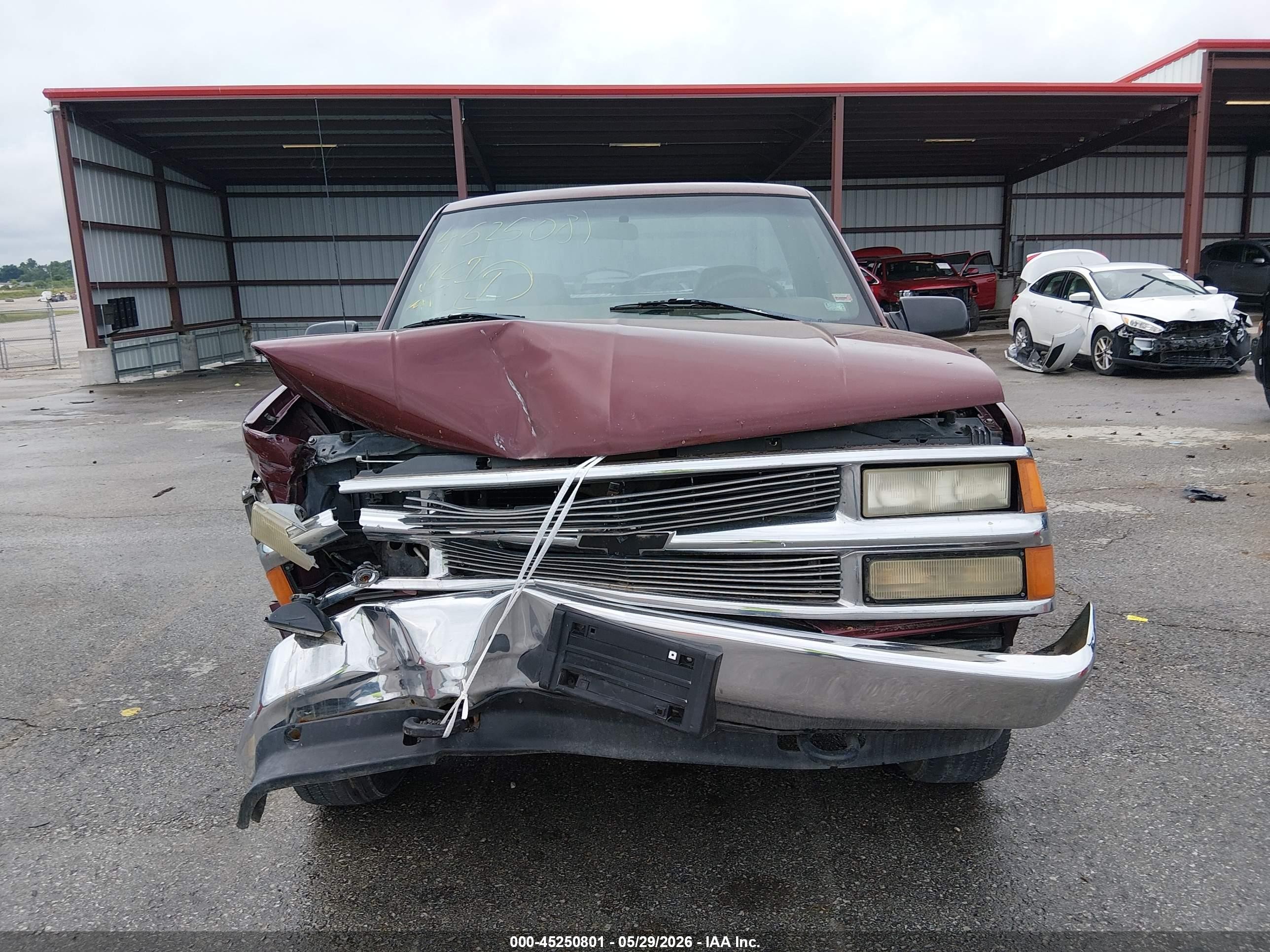 1998 Chevrolet K1500 Fleetside/sportside Red vin: 1GCEK14R8WE172321