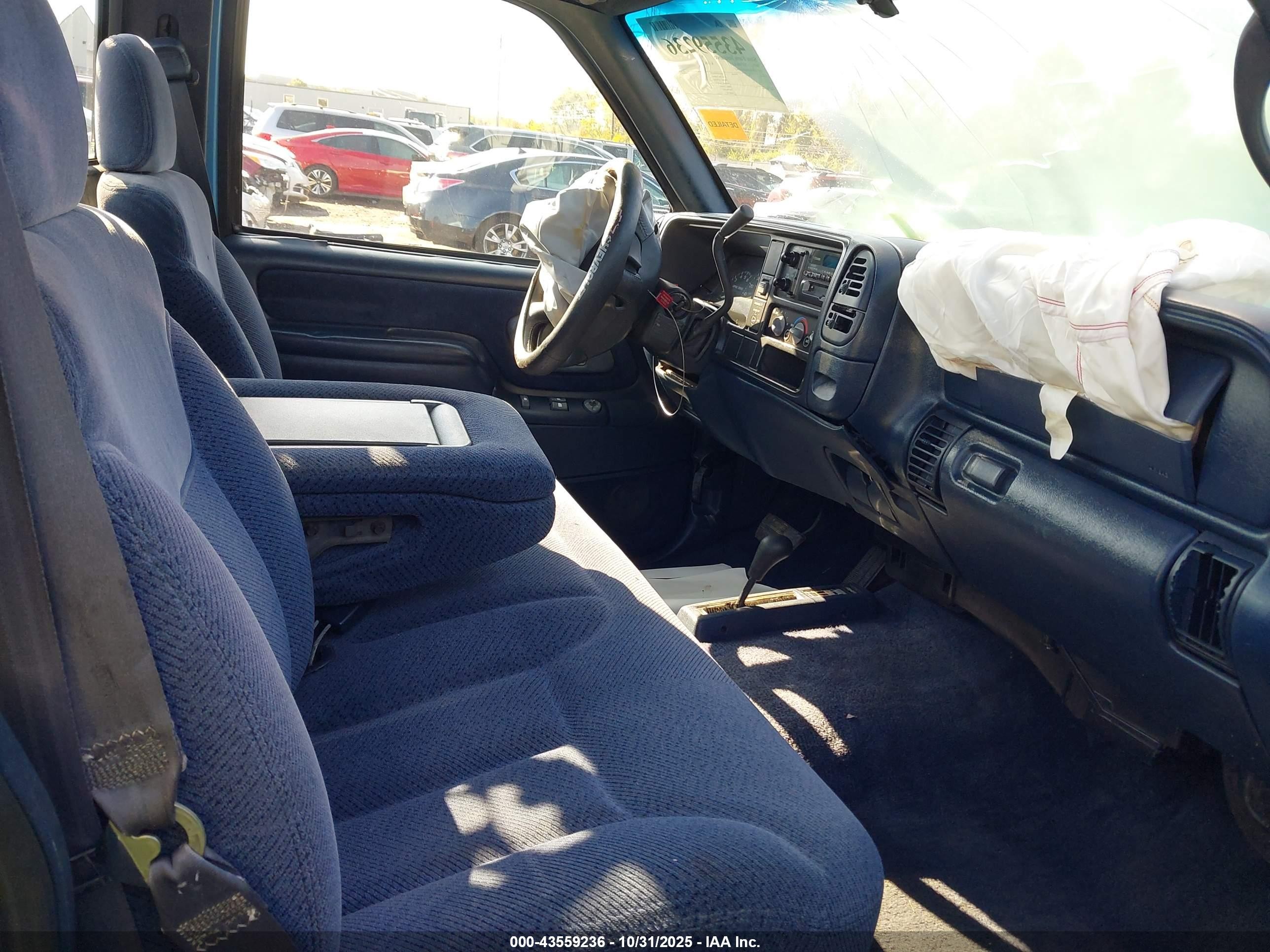 1997 Chevrolet K1500 Fleetside Blue vin: 1GCEK14RXVZ170822