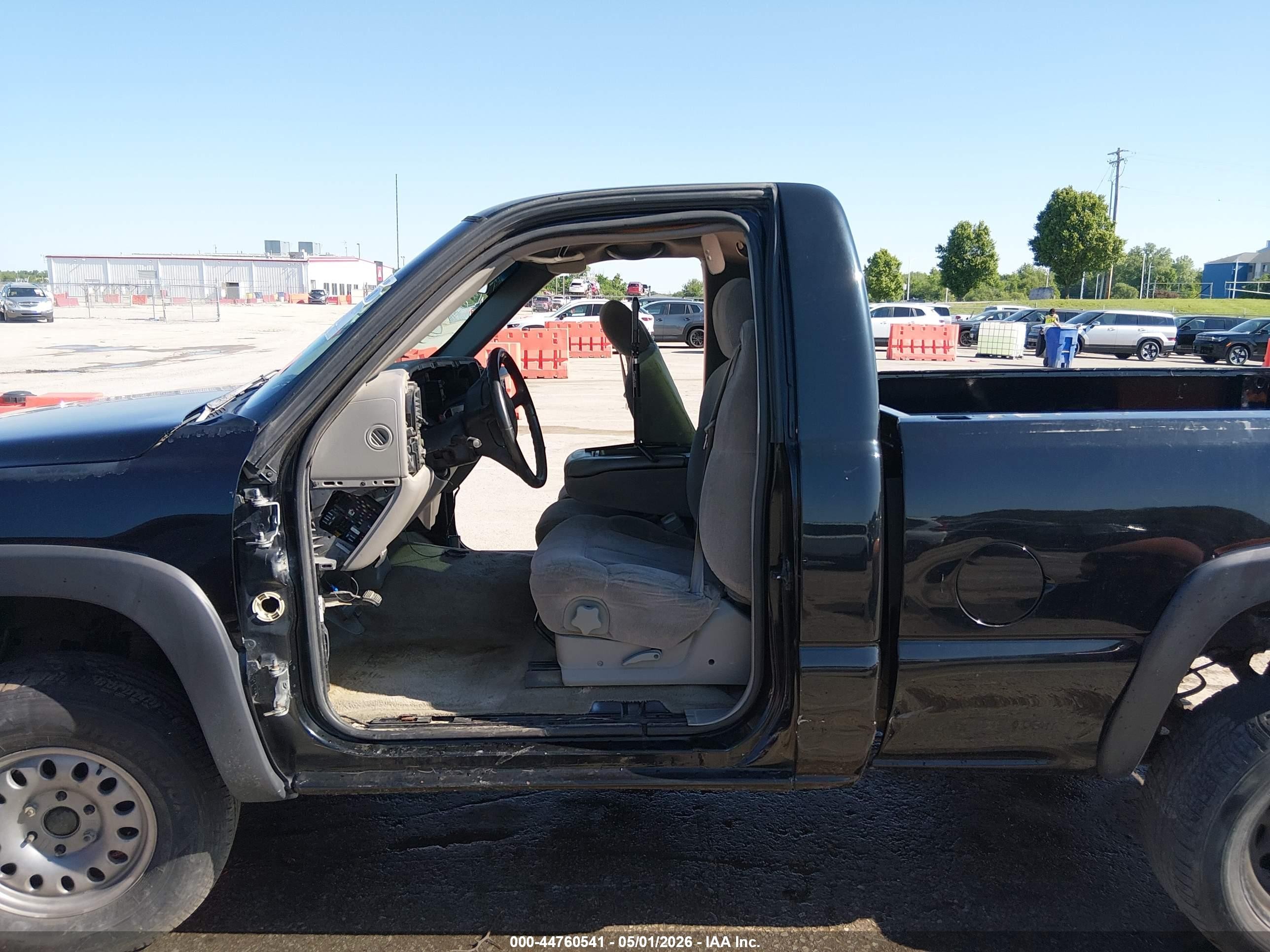2000 Chevrolet Silverado 1500 Ls Черный vin: 1GCEK14T0YZ177021