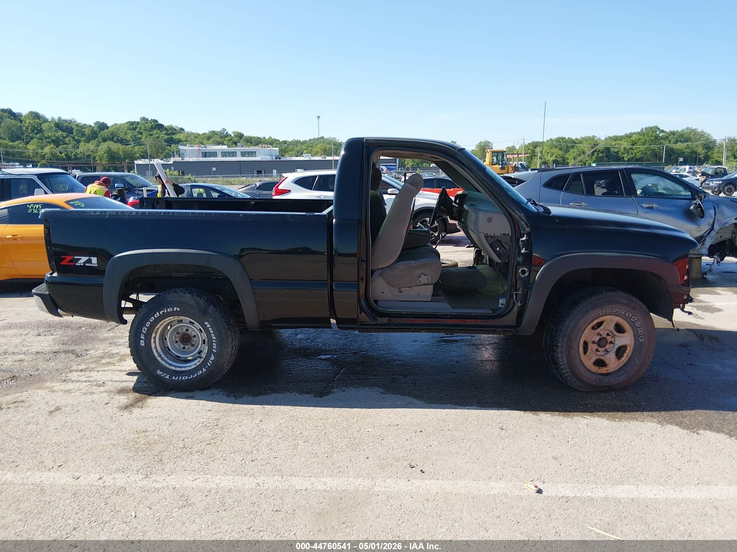 2000 Chevrolet Silverado 1500 Ls Черный vin: 1GCEK14T0YZ177021