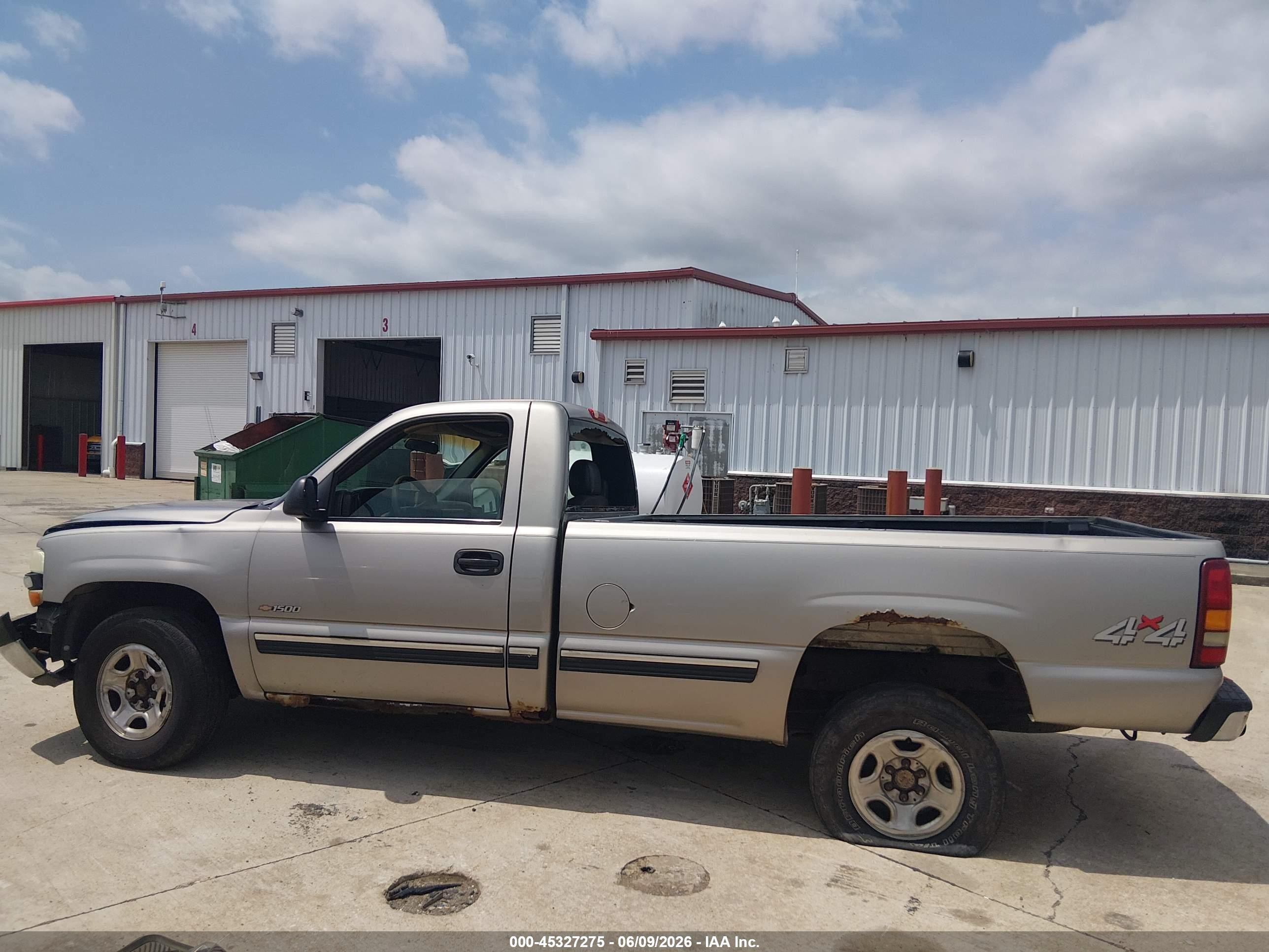 1999 Chevrolet Silverado 1500   Серый vin: 1GCEK14T1XE177938