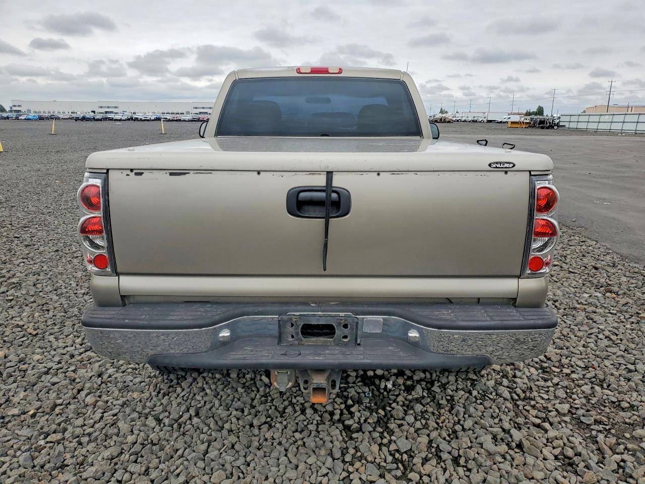 2000 Chevrolet Silverado K1500 Gold vin: 1GCEK14T1YZ117863